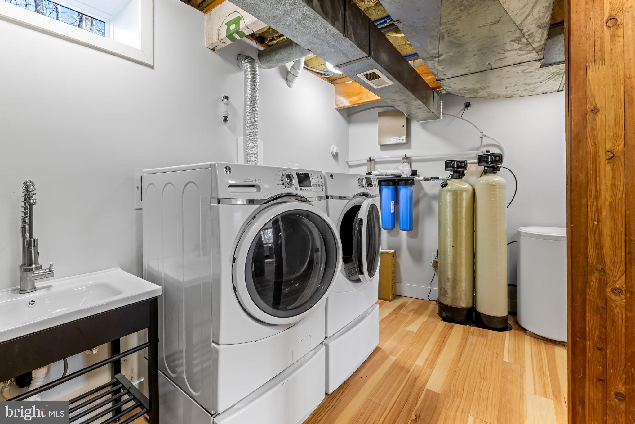 SEVERN GROVE - Residential