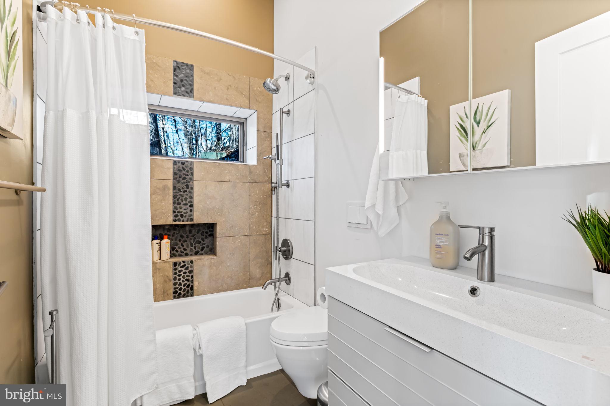 SEVERN GROVE - Residential