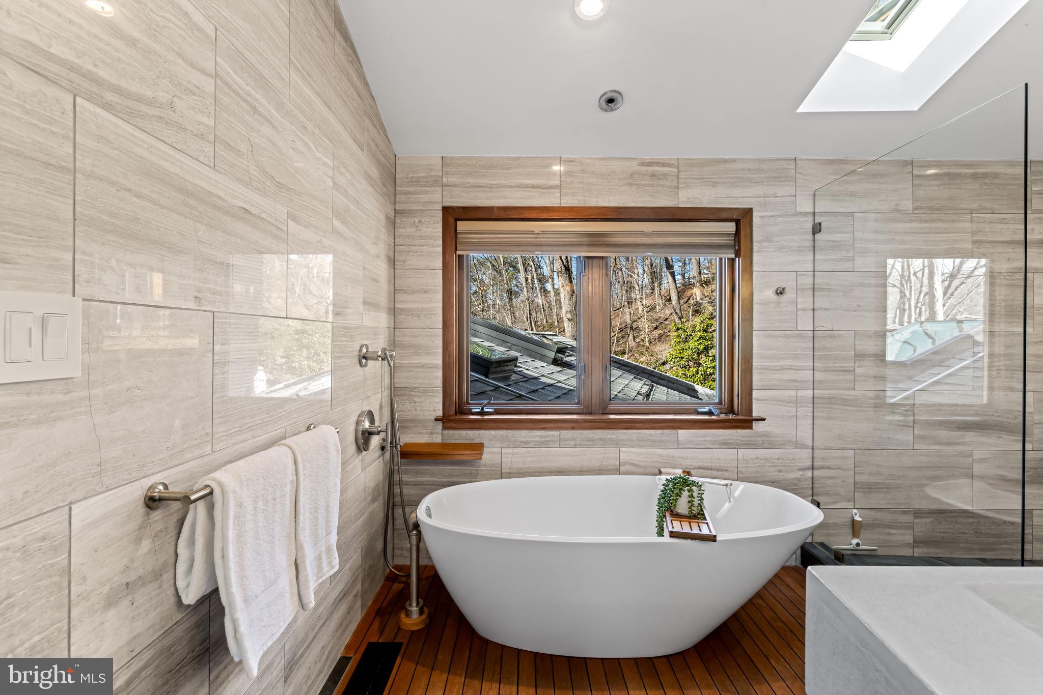 SEVERN GROVE - Residential