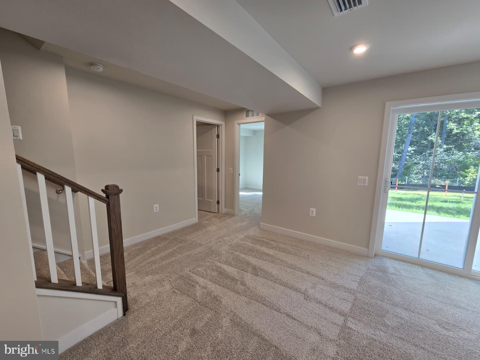 ALEXANDER'S CROSSING - Residential Lease