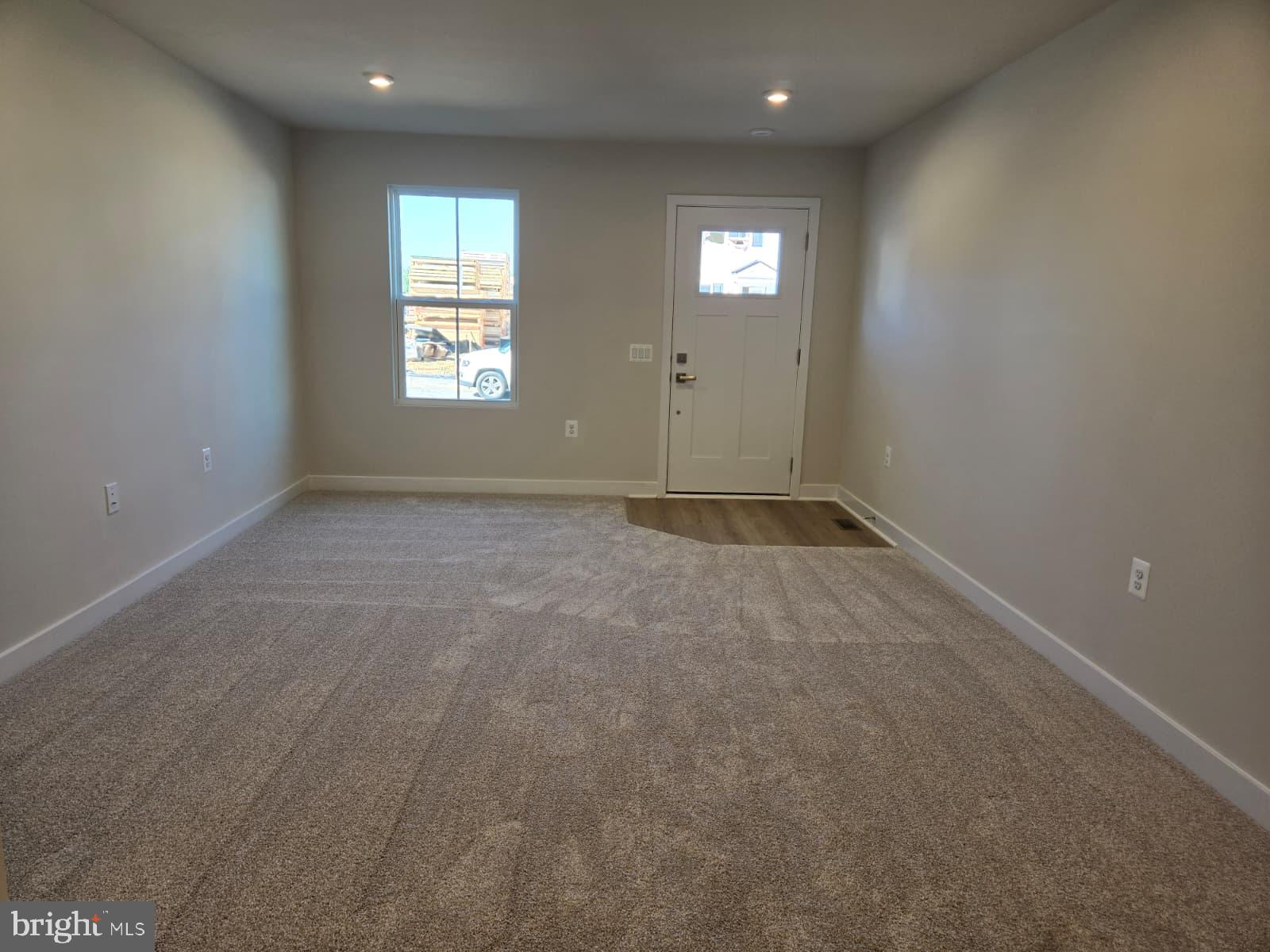 ALEXANDER'S CROSSING - Residential Lease