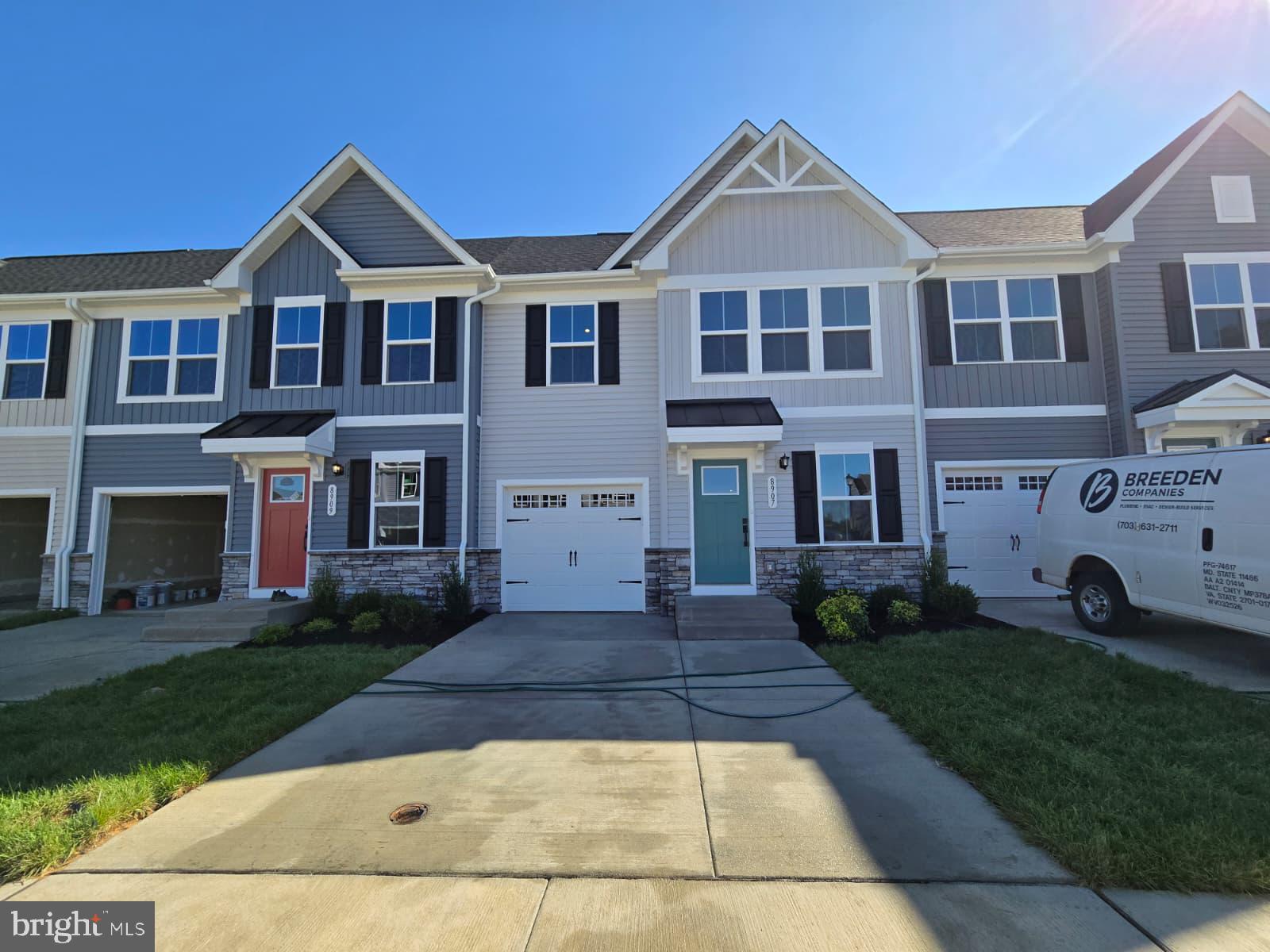 ALEXANDER'S CROSSING - Residential Lease