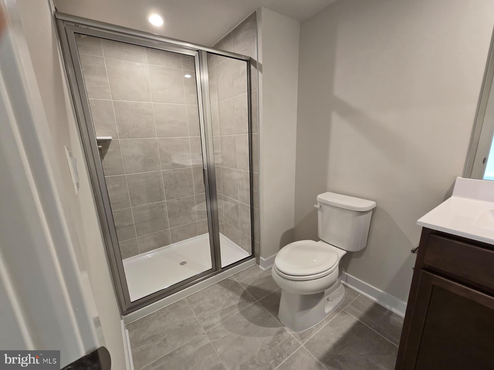 ALEXANDER'S CROSSING - Residential Lease