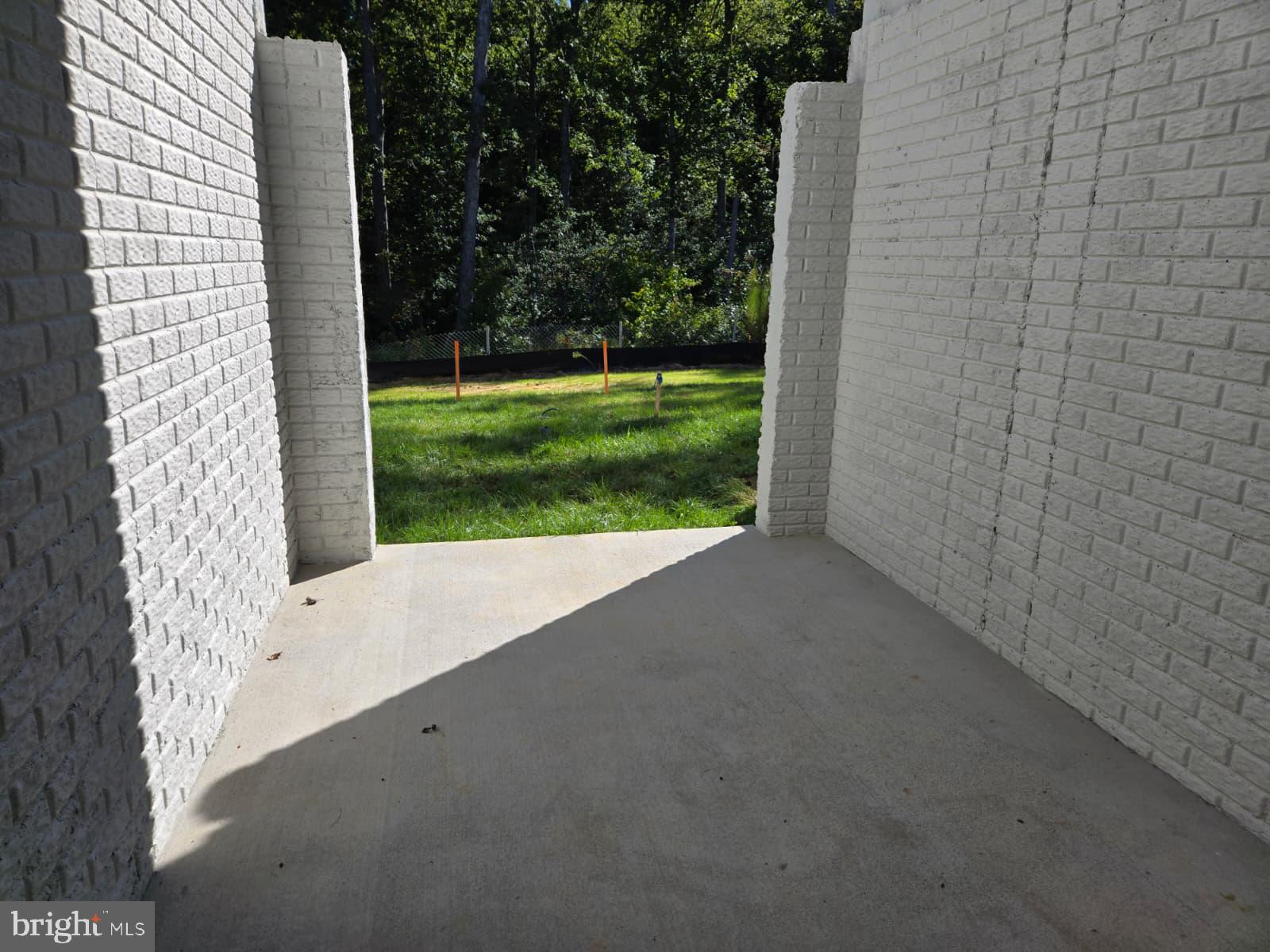 ALEXANDER'S CROSSING - Residential Lease