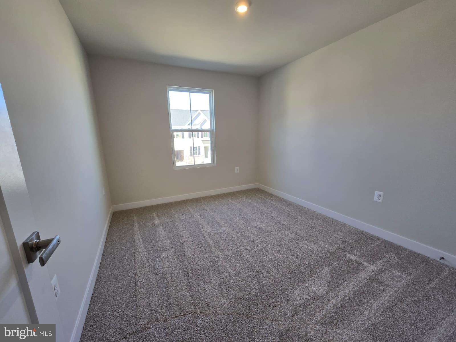 ALEXANDER'S CROSSING - Residential Lease