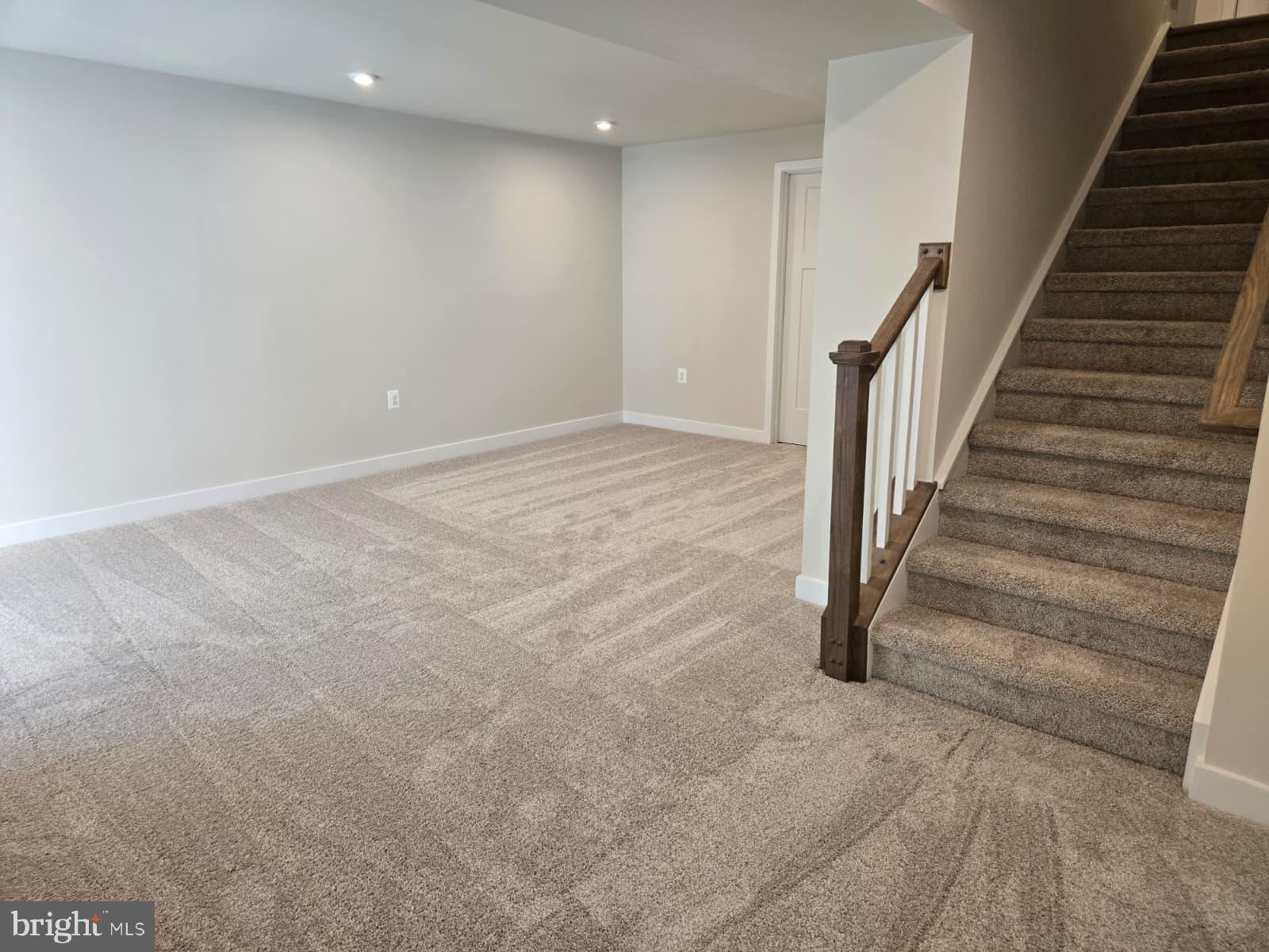 ALEXANDER'S CROSSING - Residential Lease