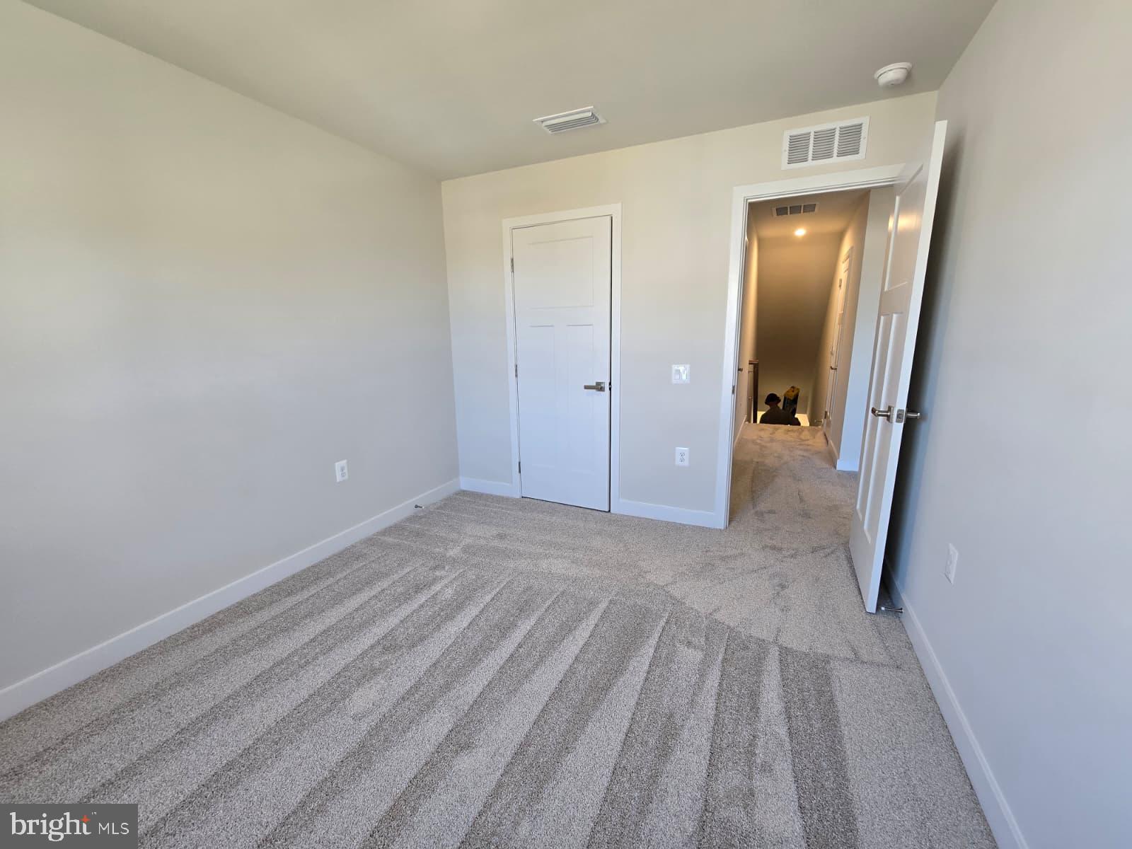 ALEXANDER'S CROSSING - Residential Lease