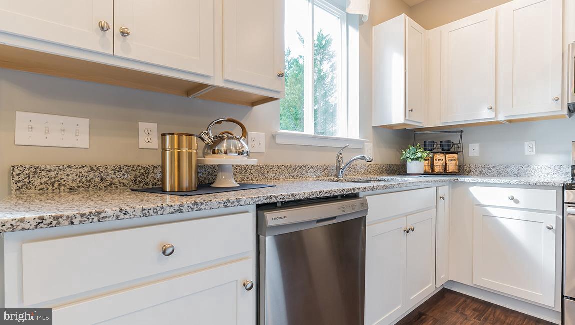 HILLS AT VALLEY VIEW - Residential