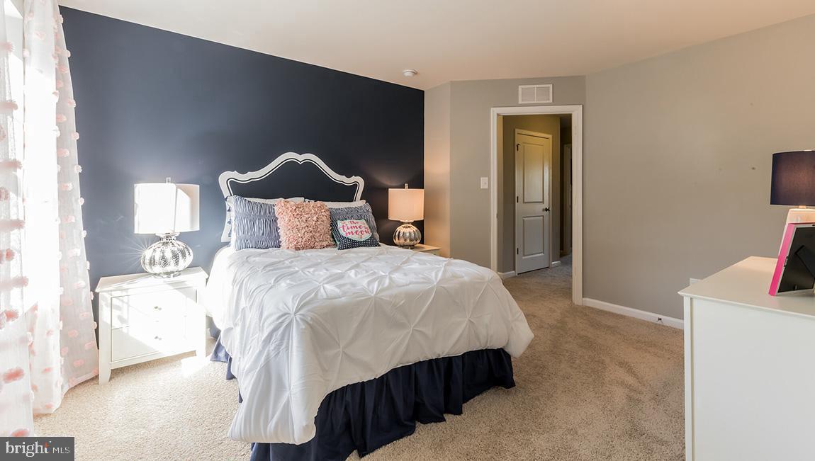 HILLS AT VALLEY VIEW - Residential