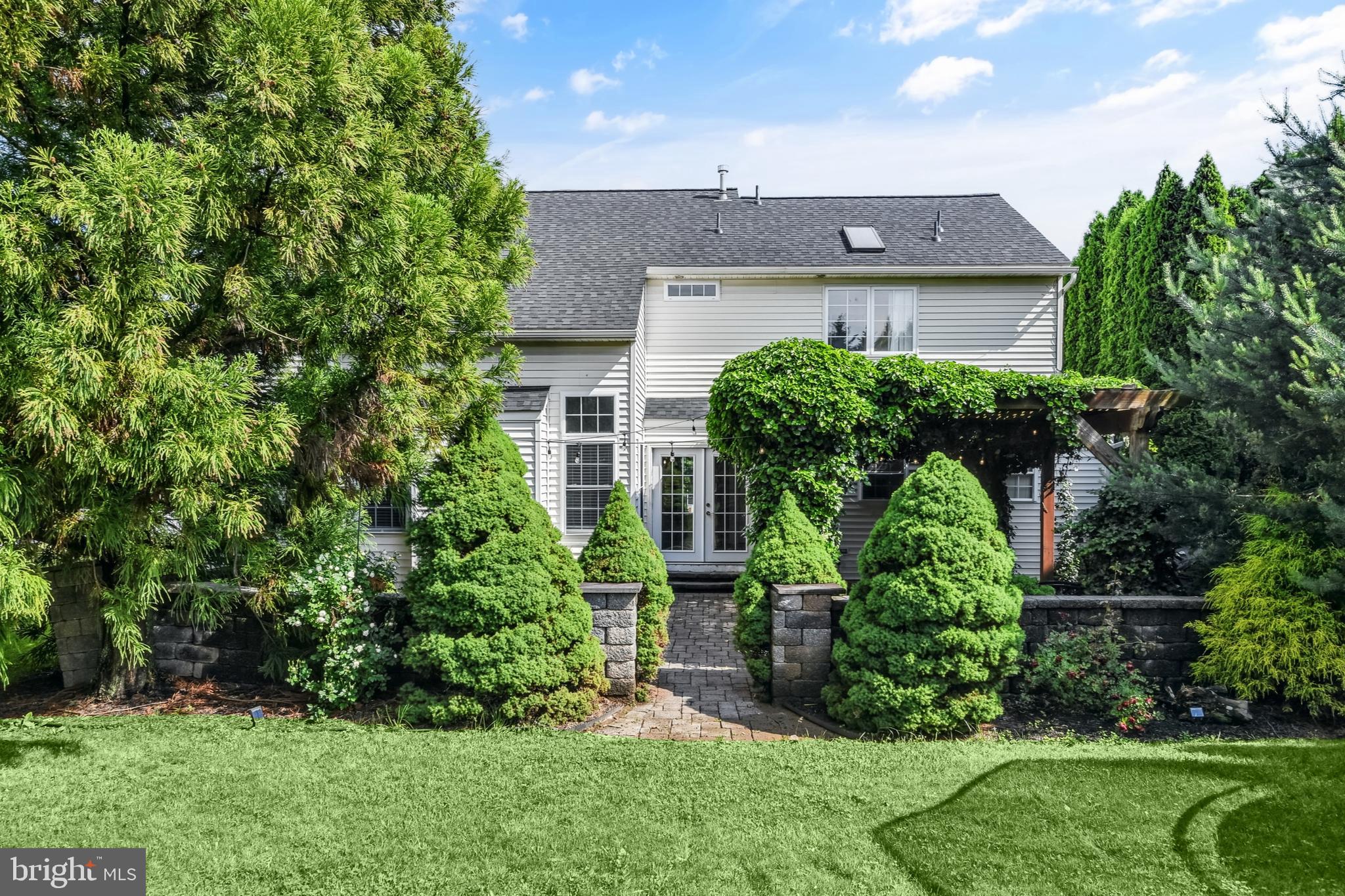 PENNWOOD FARMS - Residential