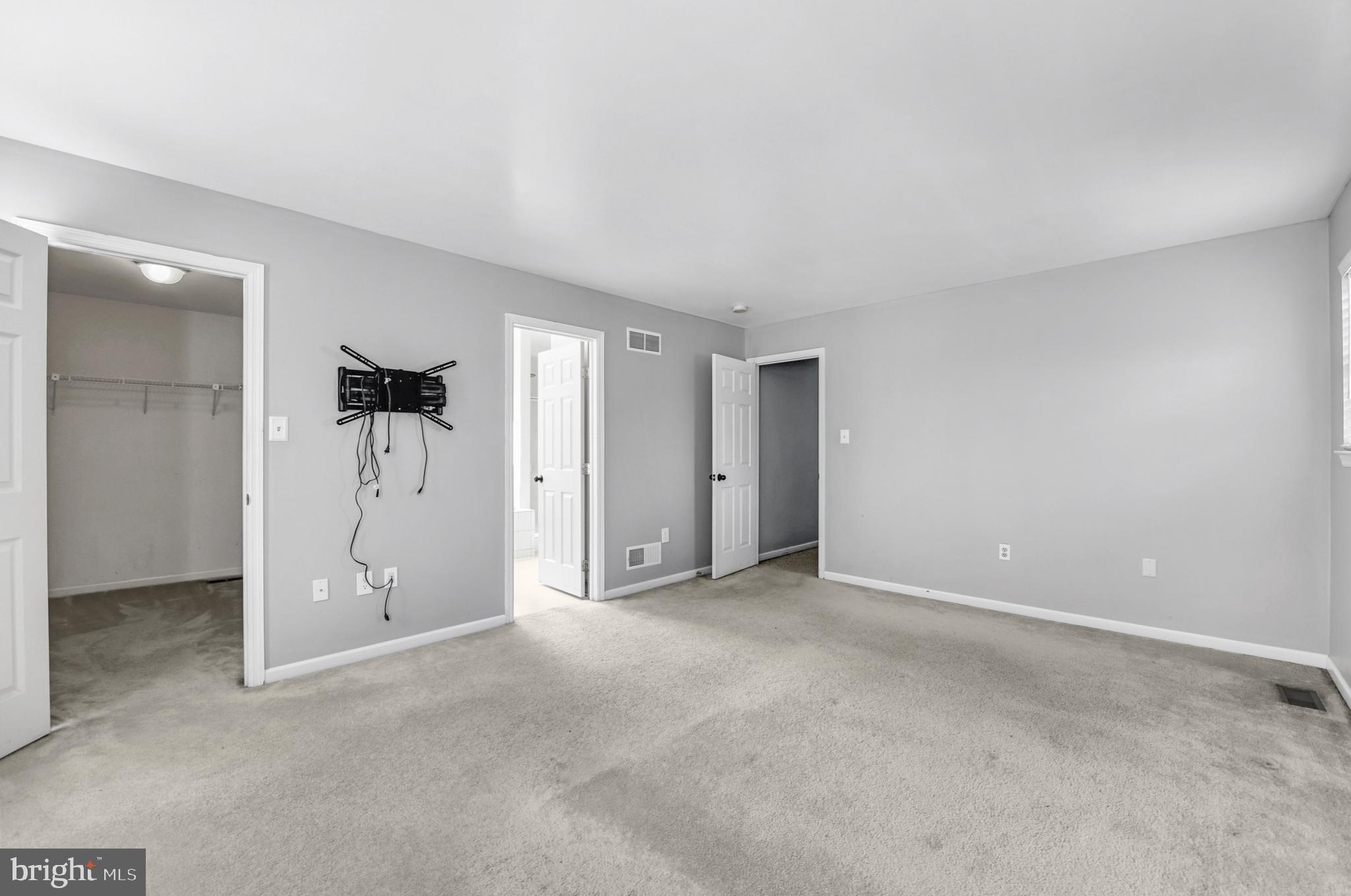 PENNWOOD FARMS - Residential