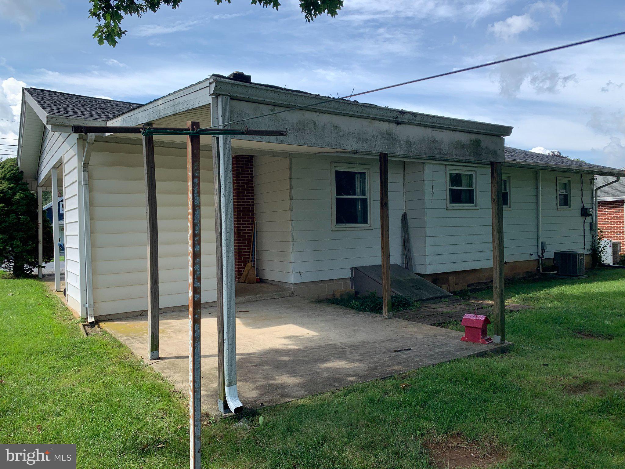833 W NORTH STREET