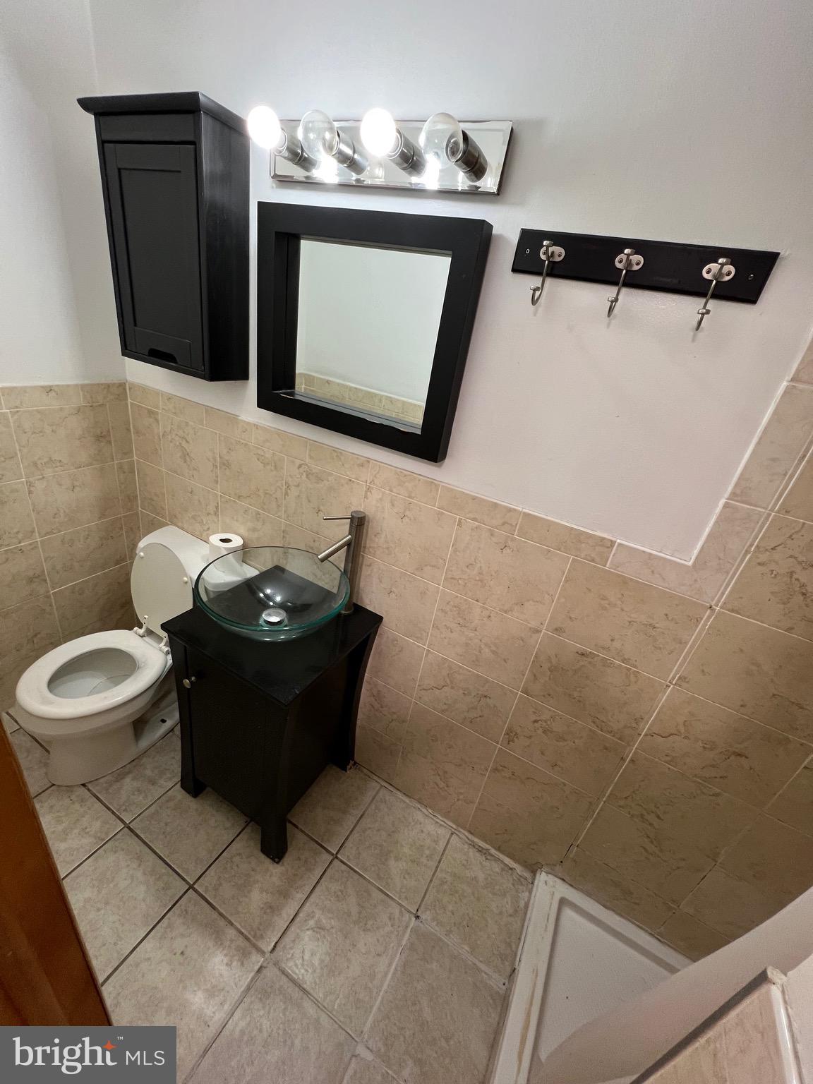 PHILADELPHIA - Residential Lease