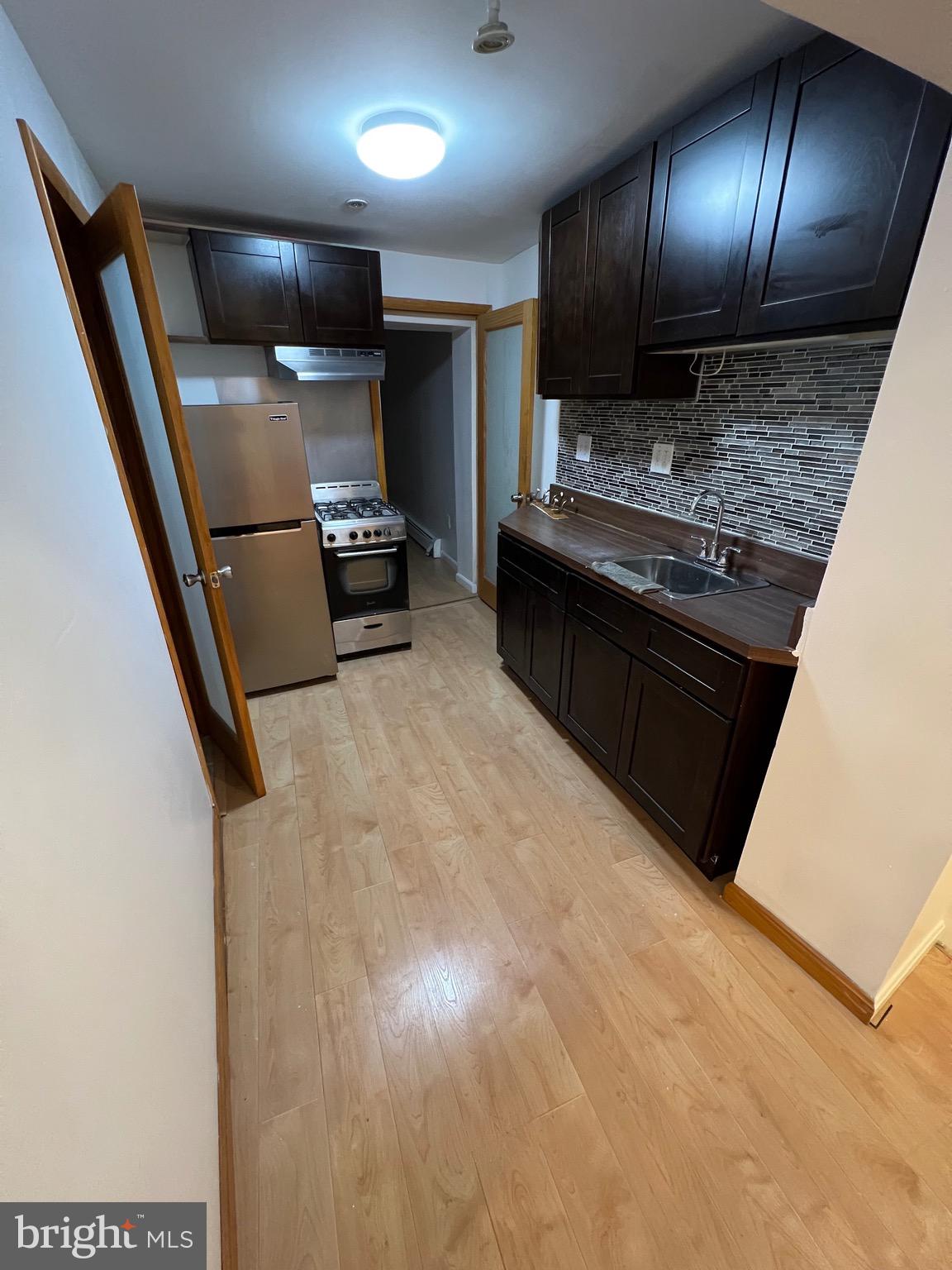 PHILADELPHIA - Residential Lease