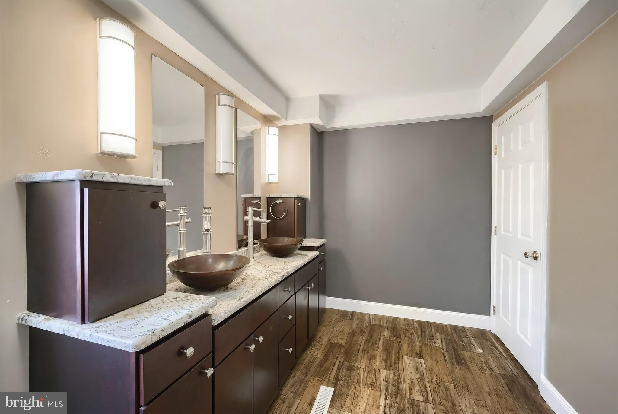 LAKE MEADE - Residential