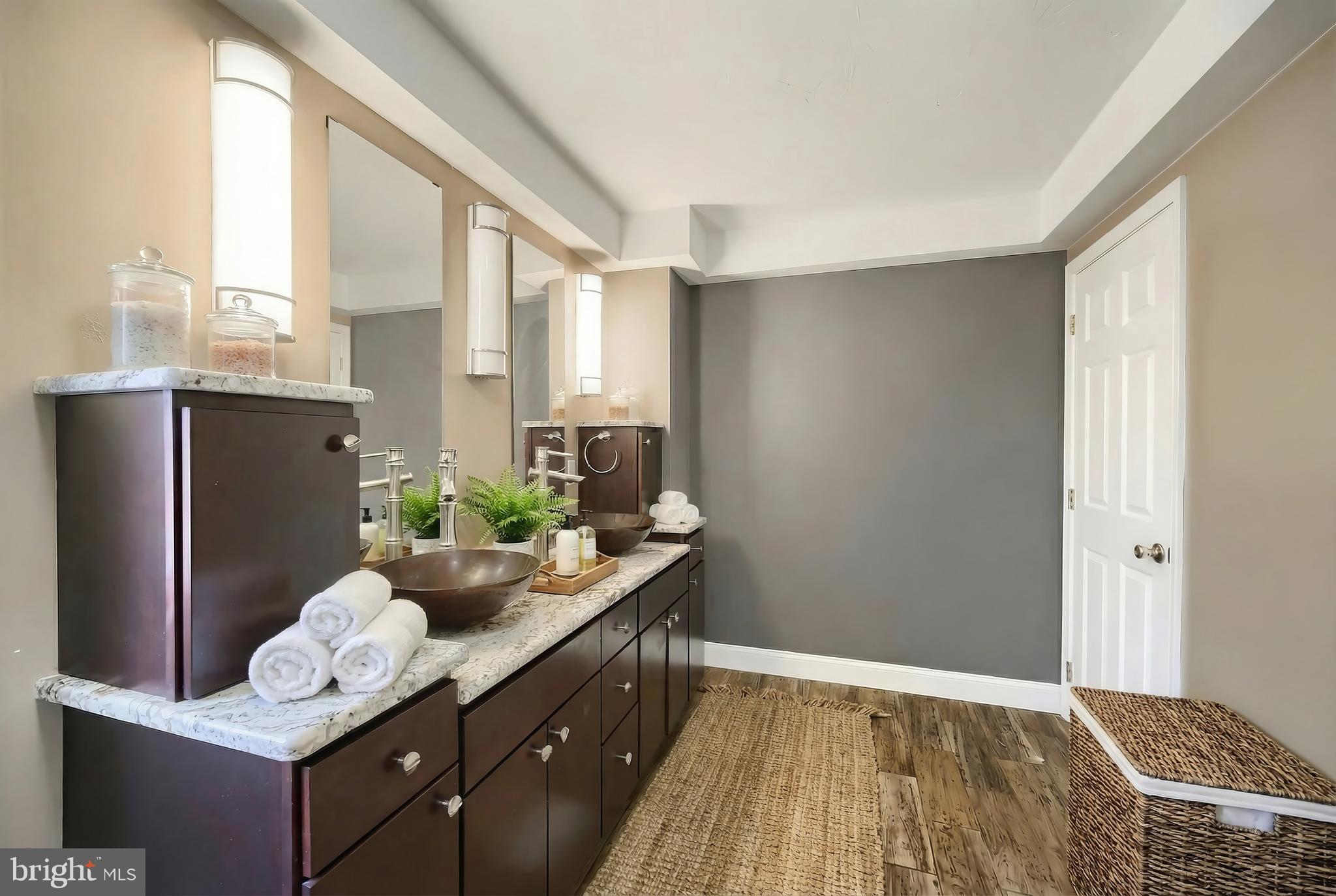 LAKE MEADE - Residential