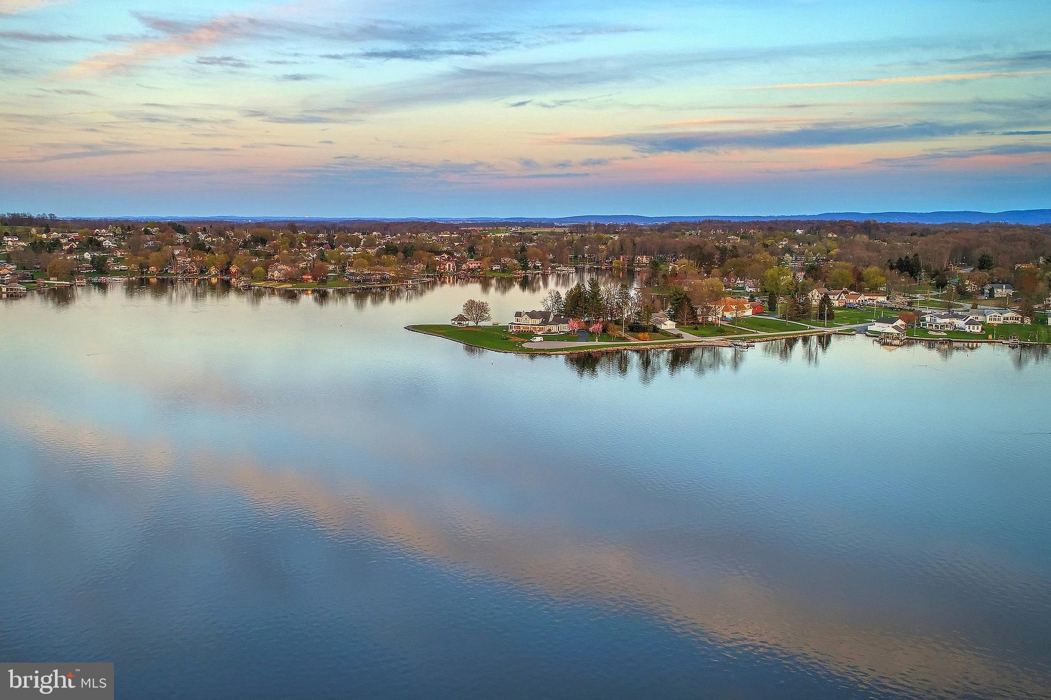 LAKE MEADE - Residential