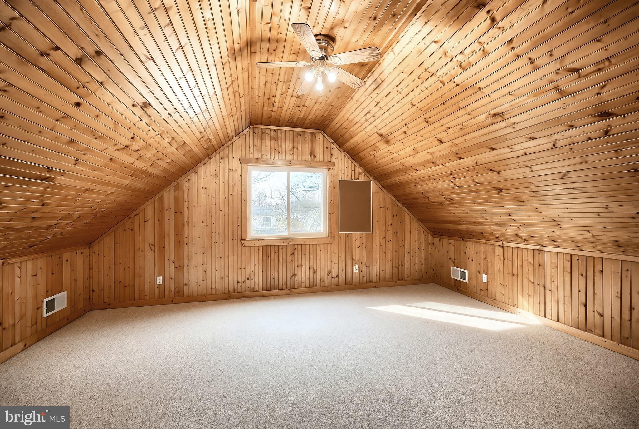 LAKE MEADE - Residential