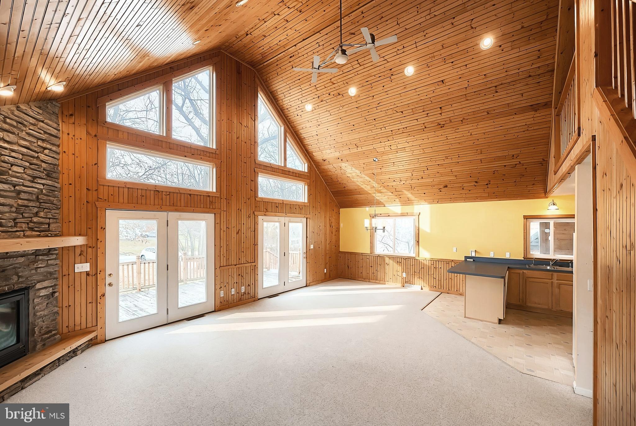 LAKE MEADE - Residential