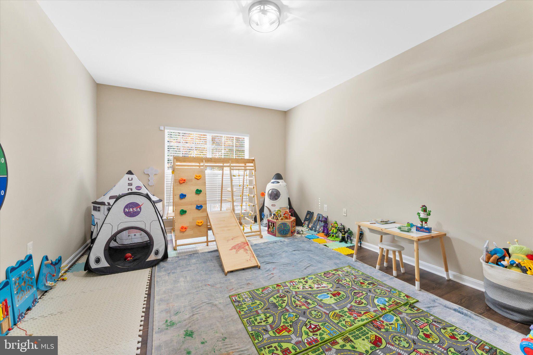 HIRST FARM - Residential