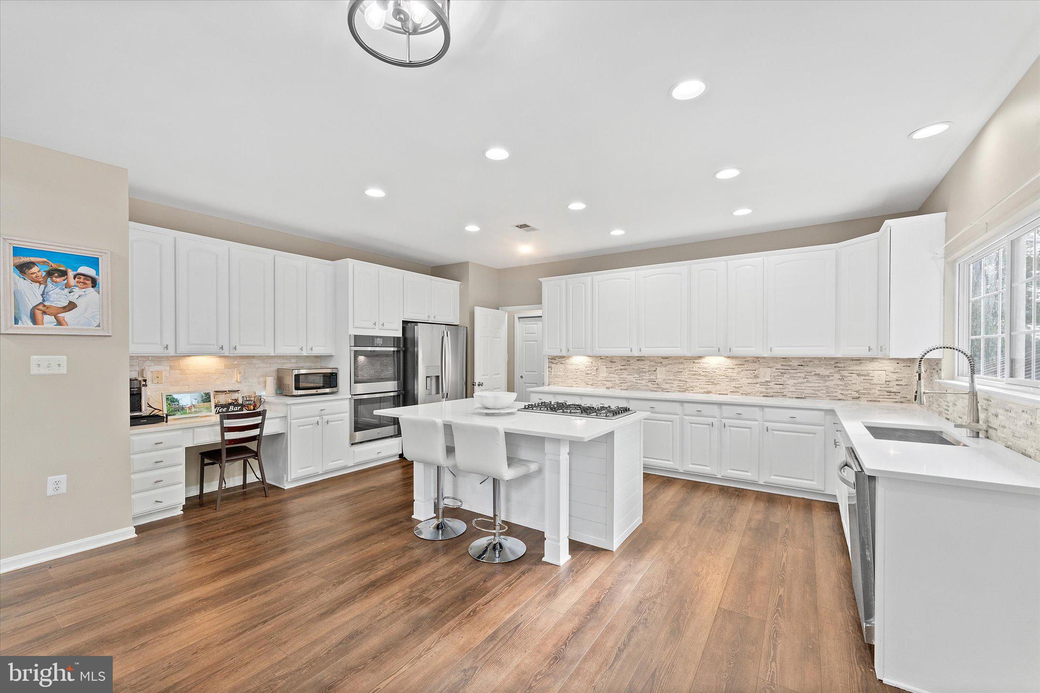 HIRST FARM - Residential