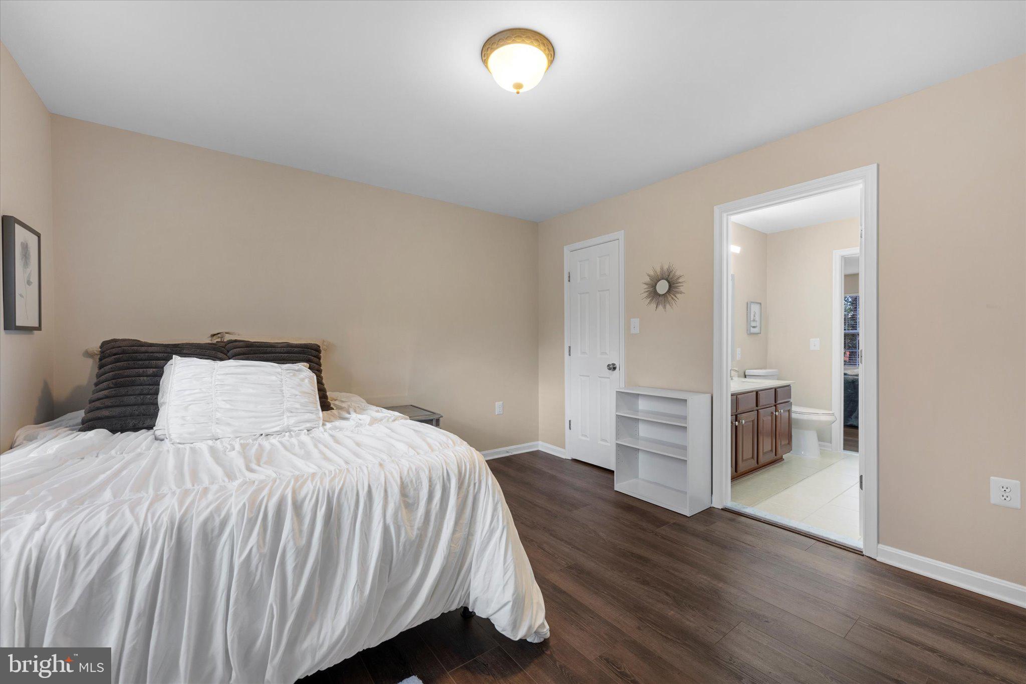 HIRST FARM - Residential