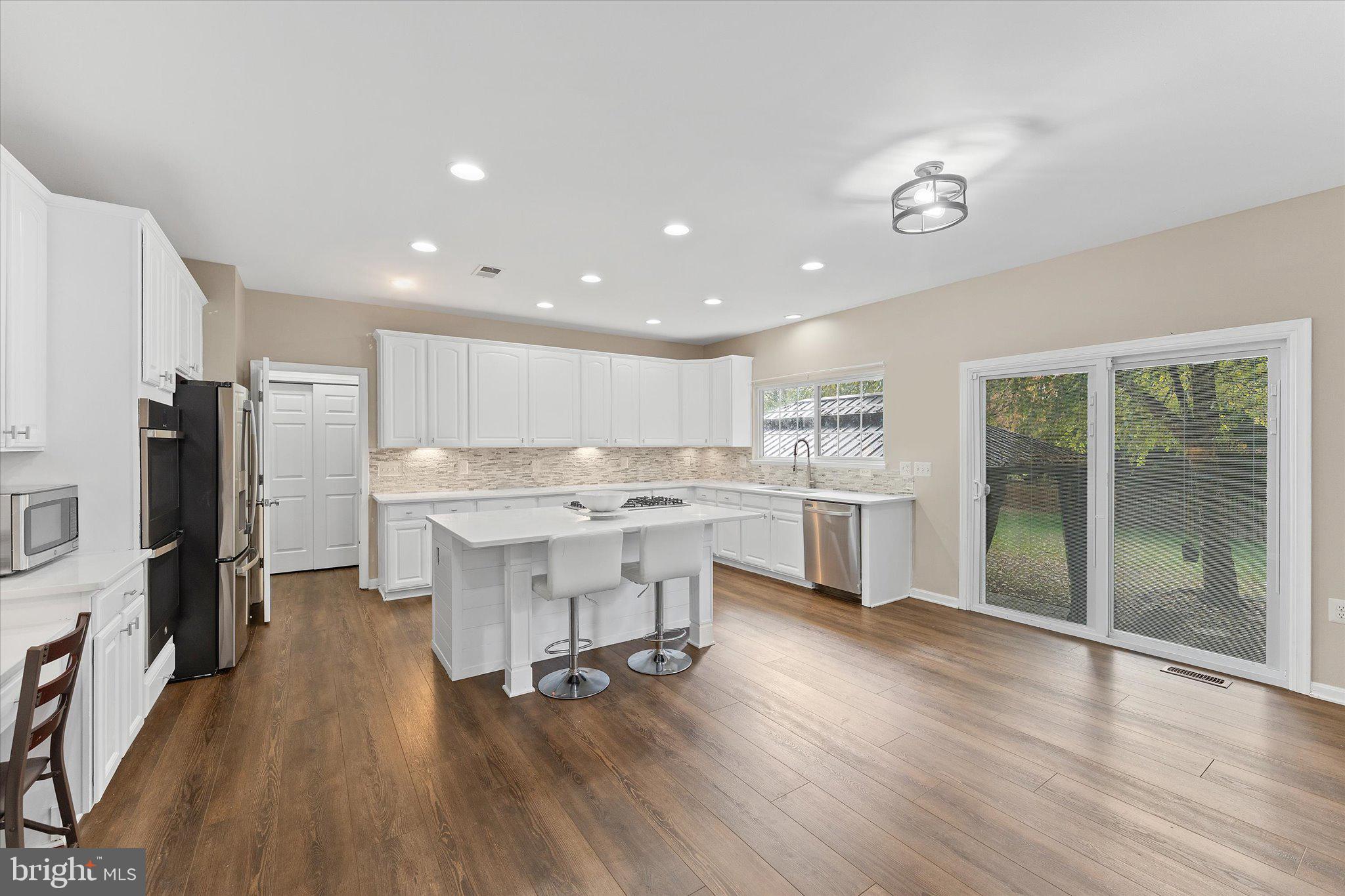 HIRST FARM - Residential