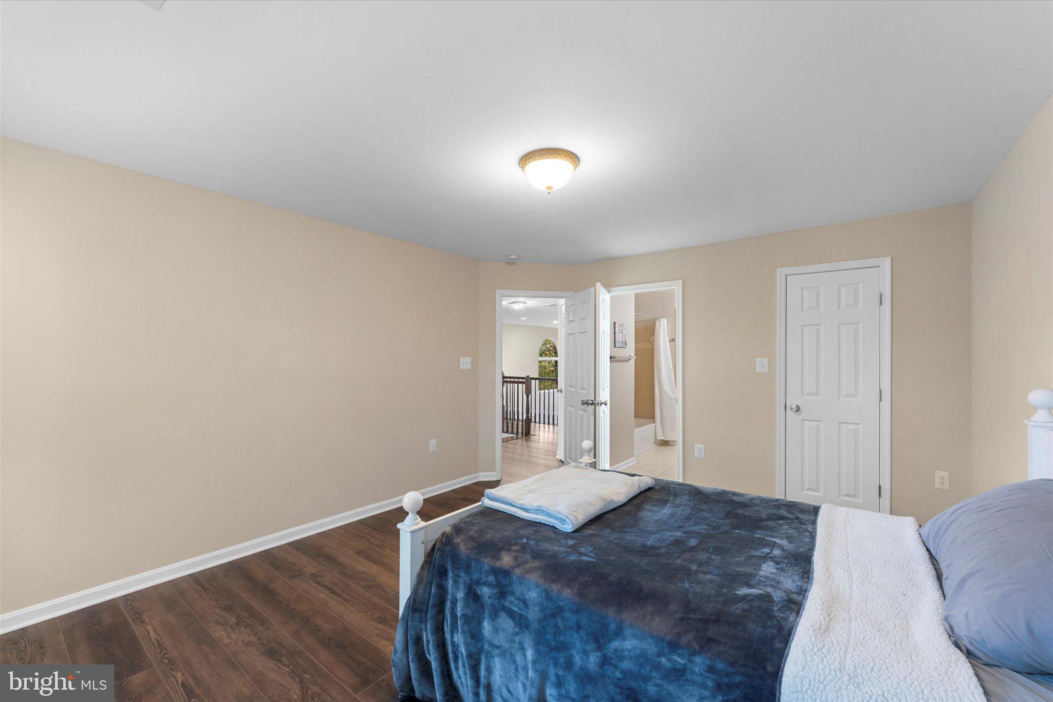 HIRST FARM - Residential