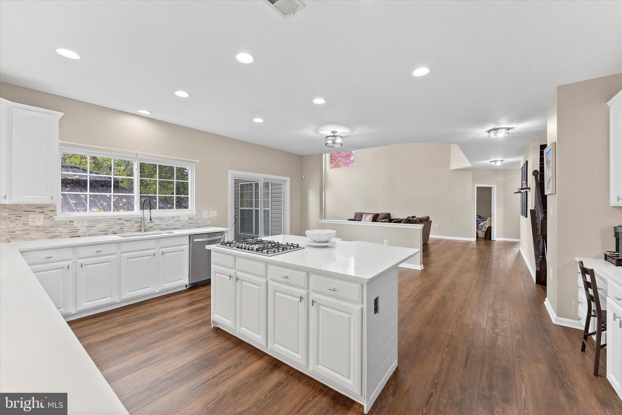 HIRST FARM - Residential