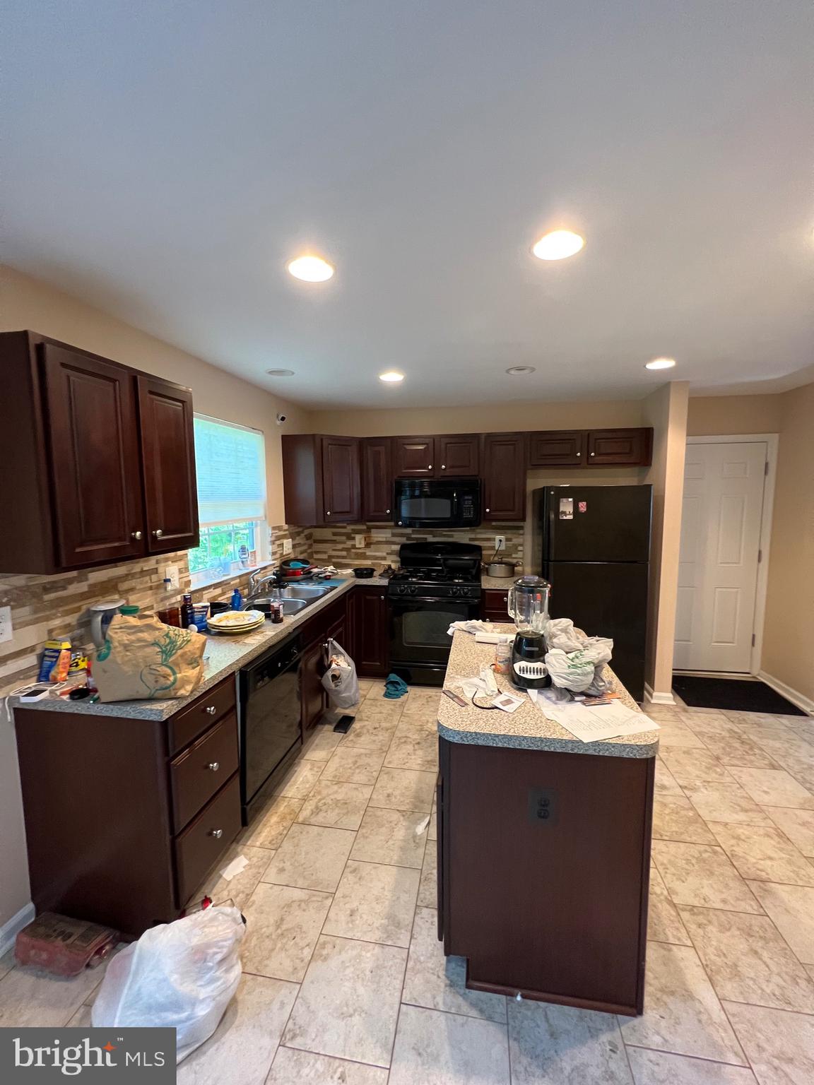 6521 BROAD CREEK OVERLOOK