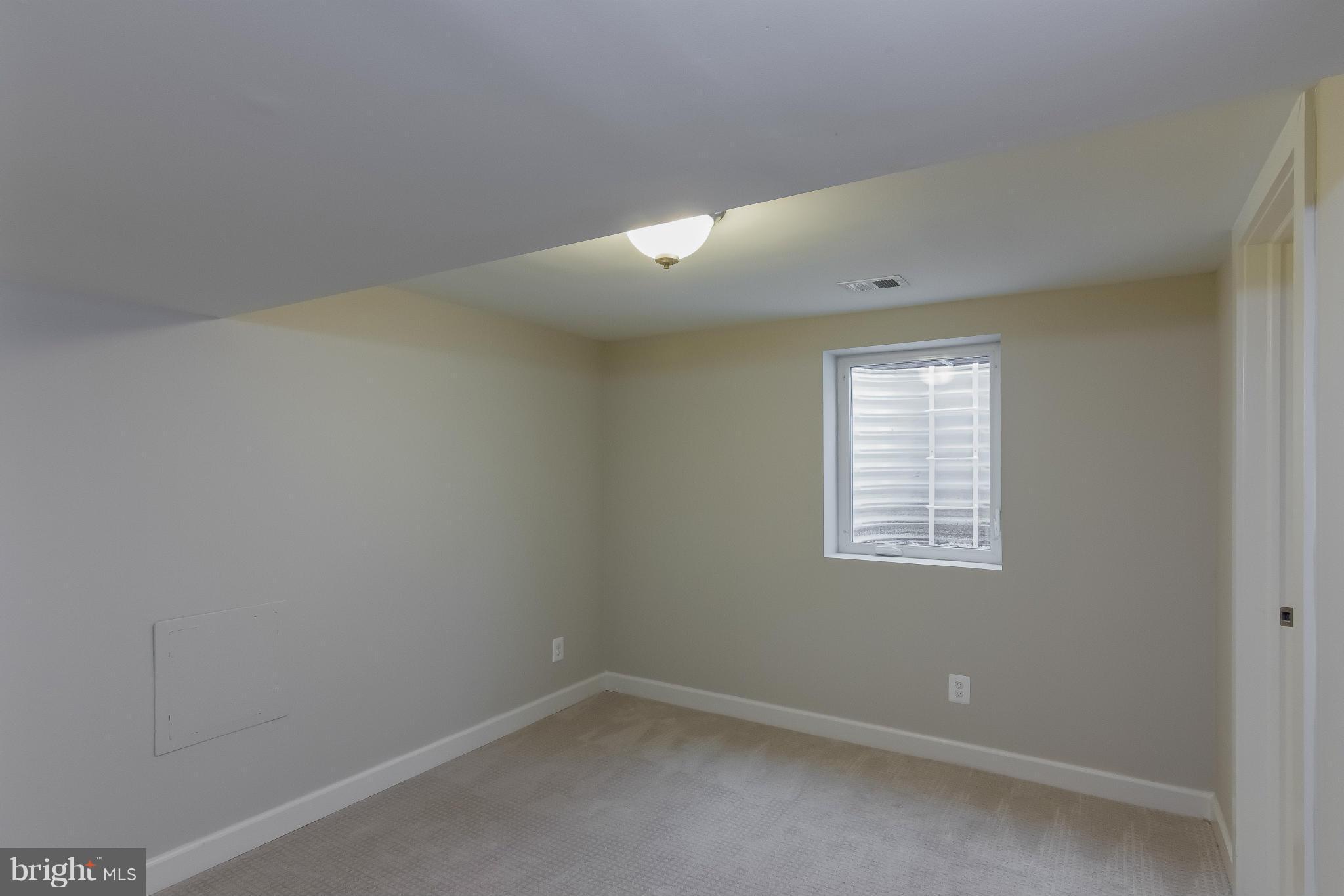 ARLINGTON FOREST - Residential