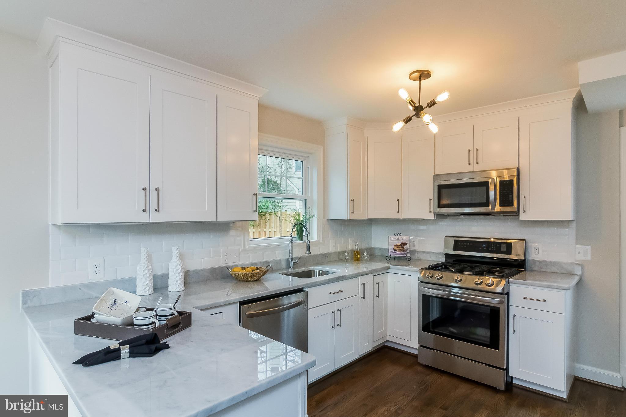 ARLINGTON FOREST - Residential