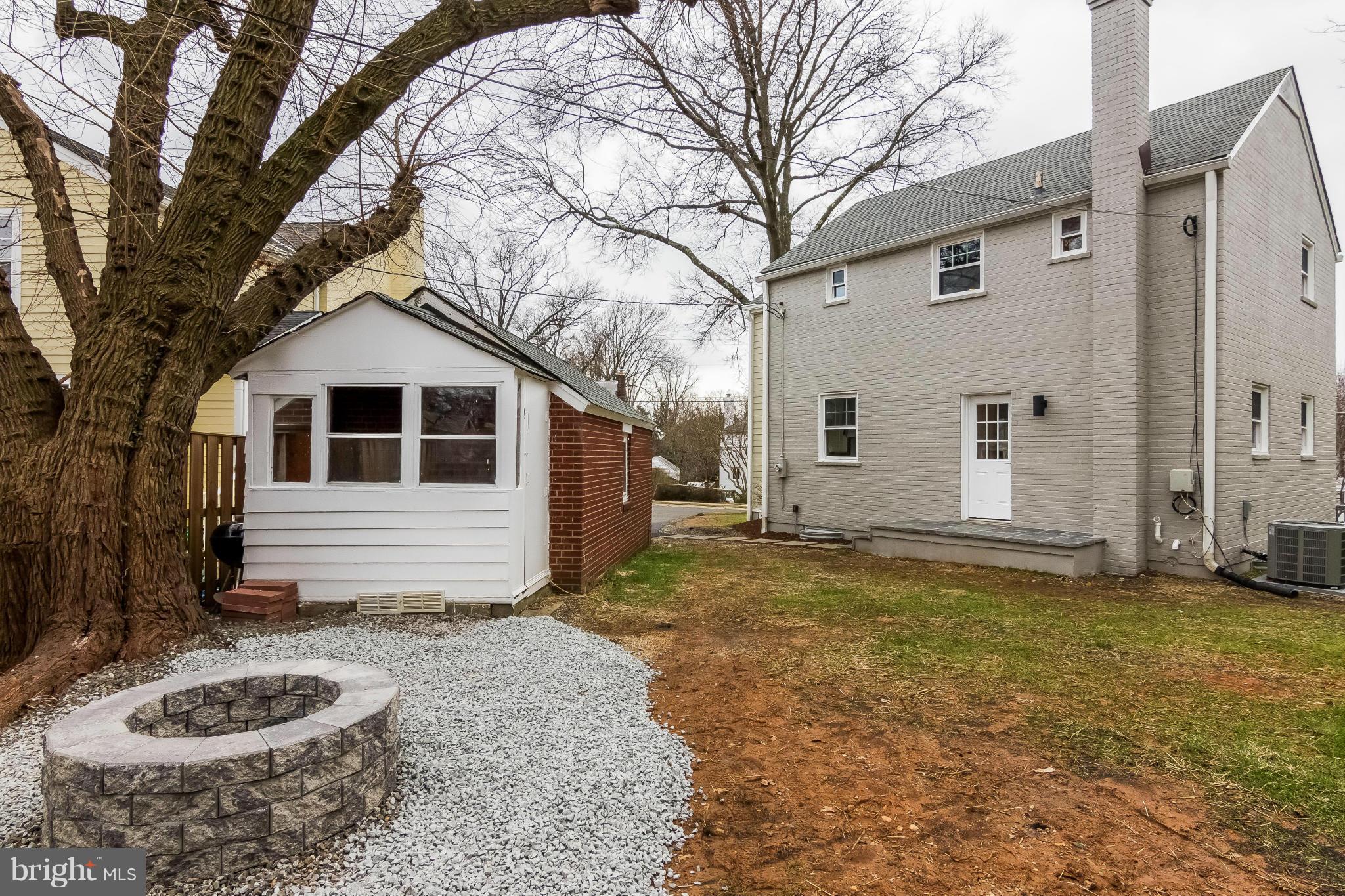 ARLINGTON FOREST - Residential