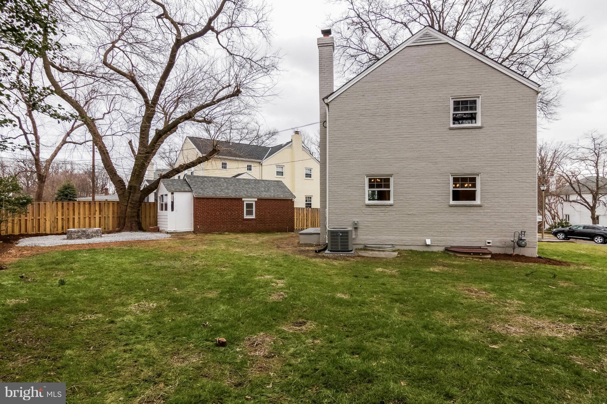 ARLINGTON FOREST - Residential