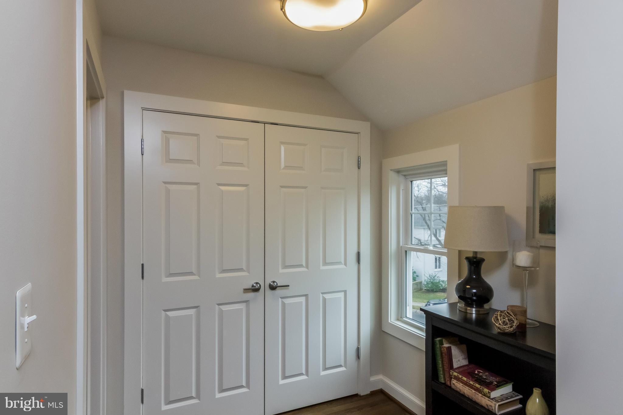 ARLINGTON FOREST - Residential