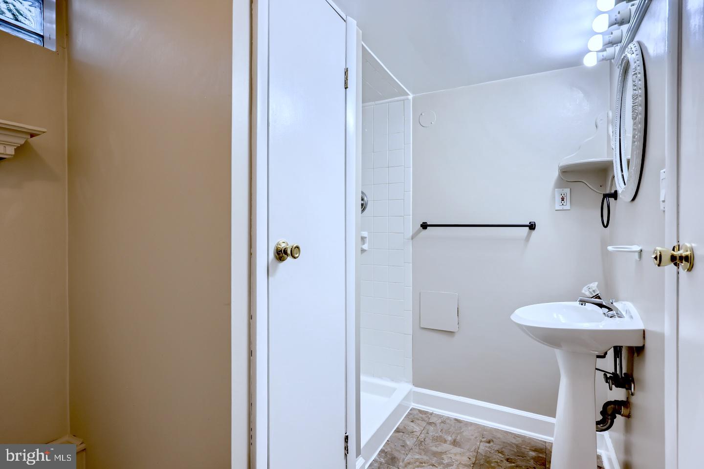 CHAPEL VILLAGE - Residential