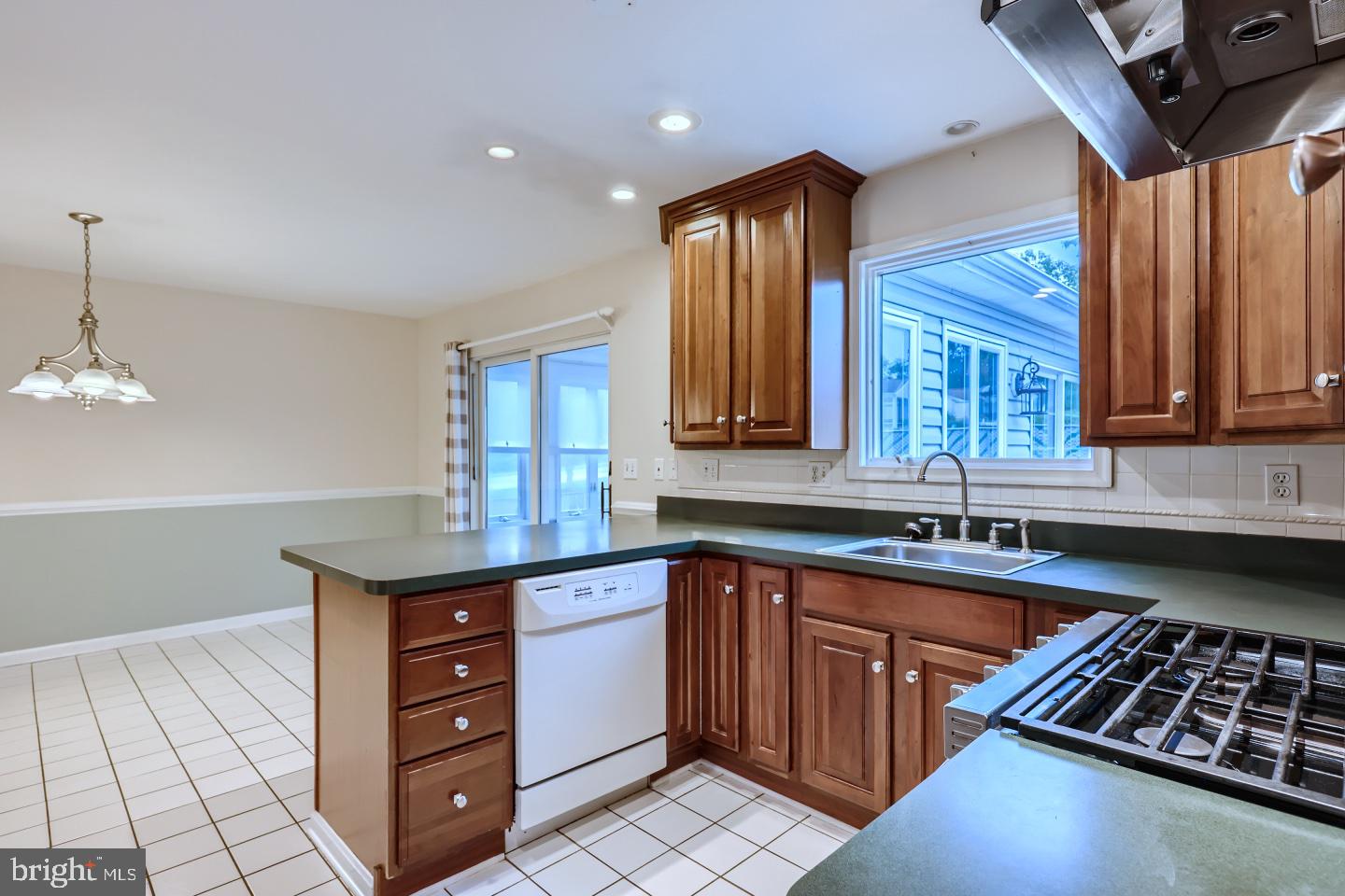 CHAPEL VILLAGE - Residential