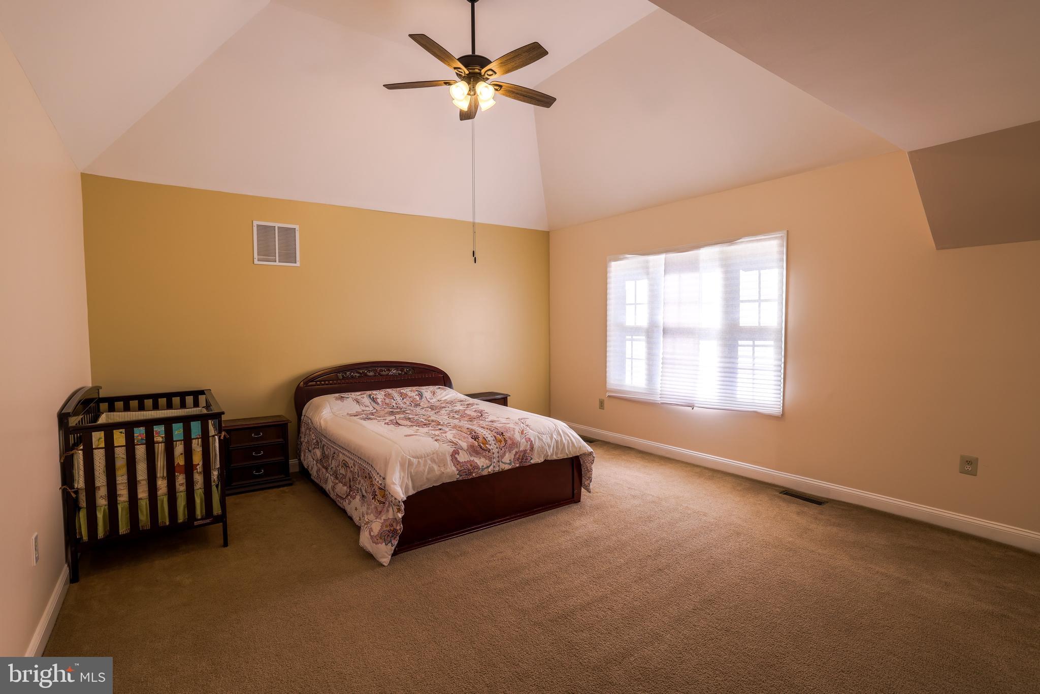 RIDINGS OF HORSHAM - Residential