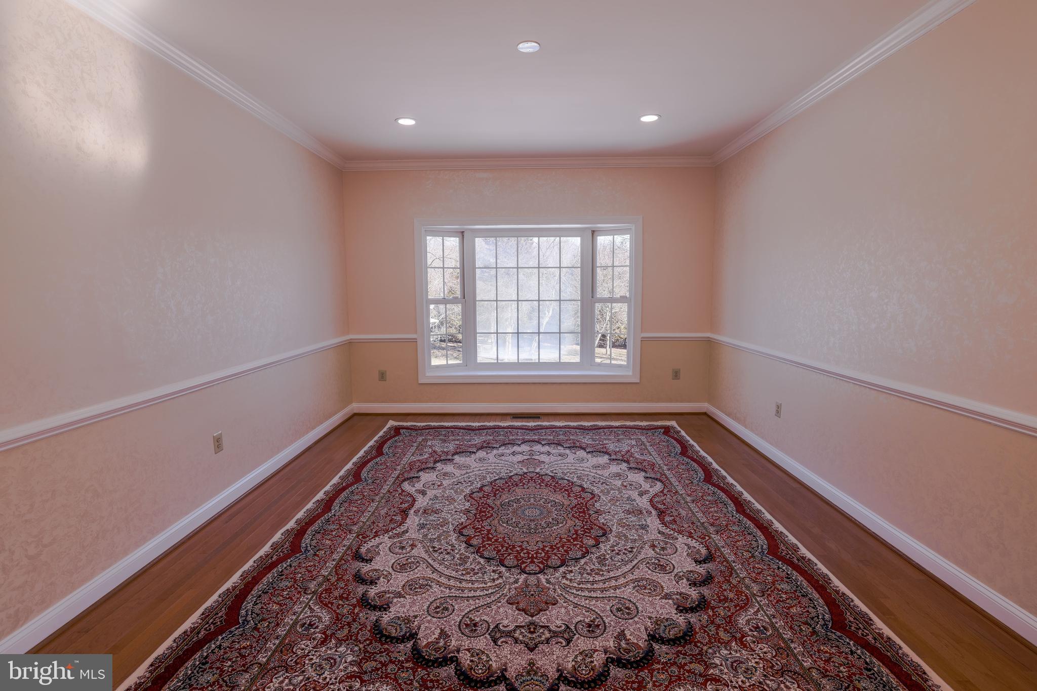 RIDINGS OF HORSHAM - Residential