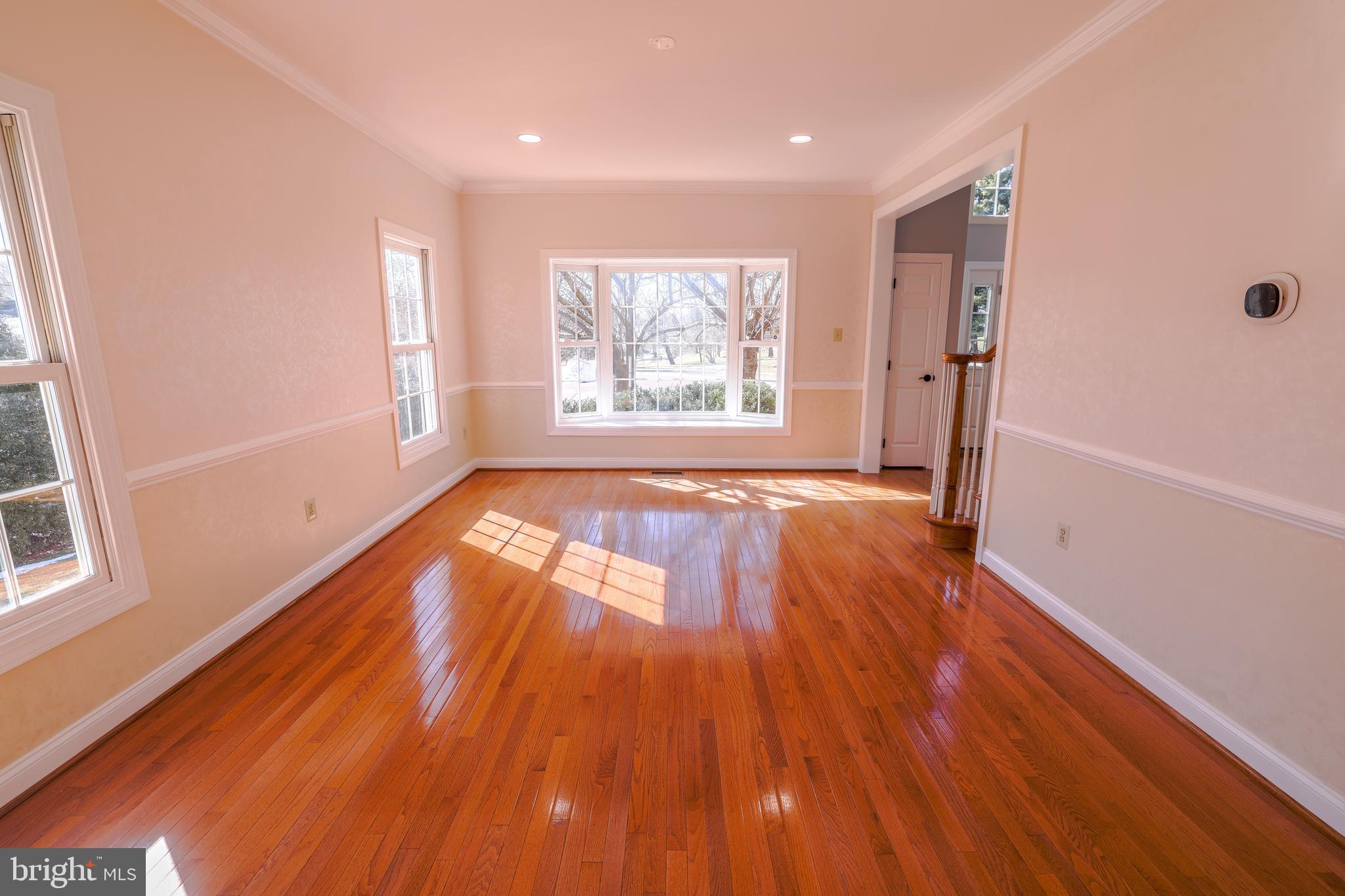 RIDINGS OF HORSHAM - Residential