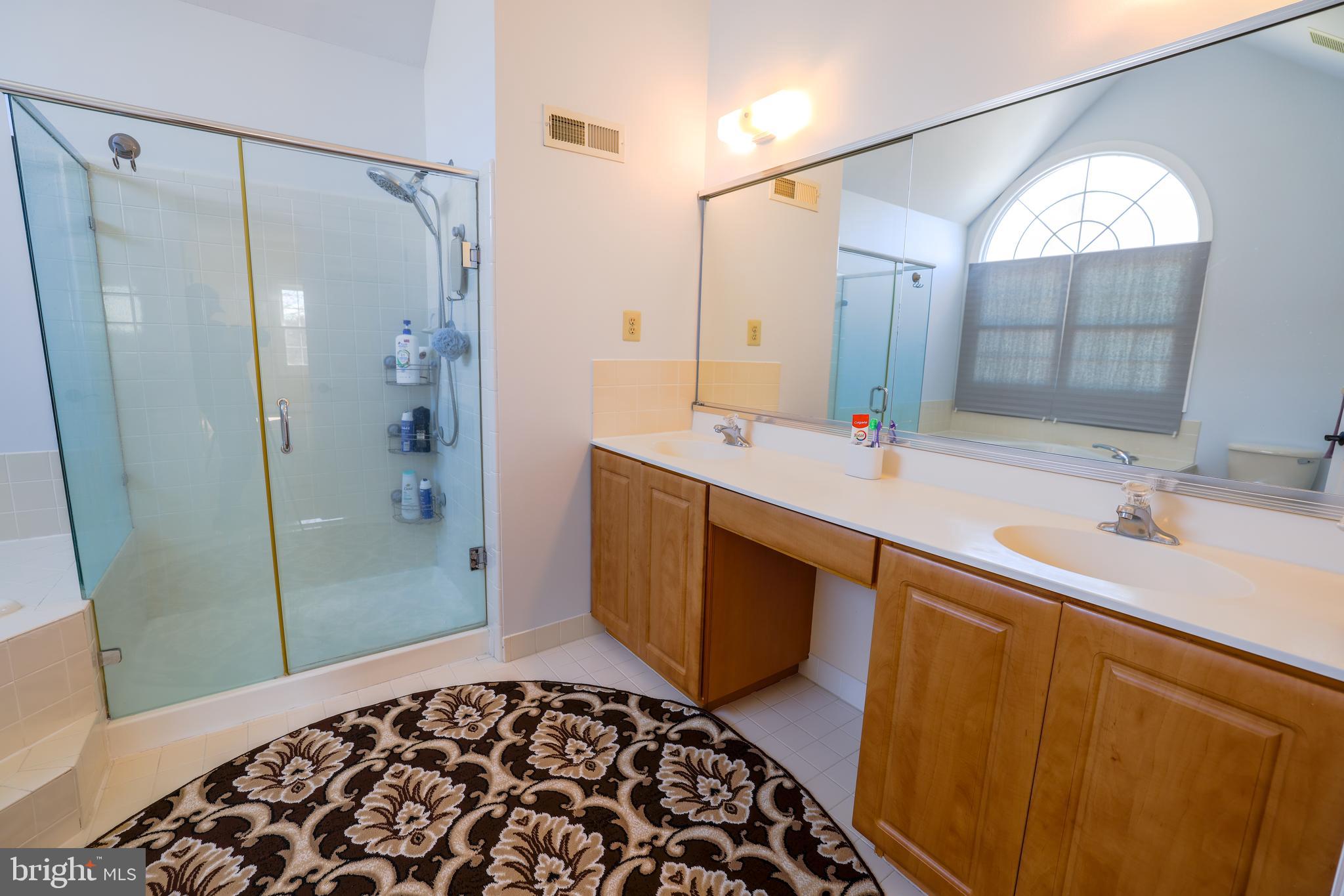 RIDINGS OF HORSHAM - Residential