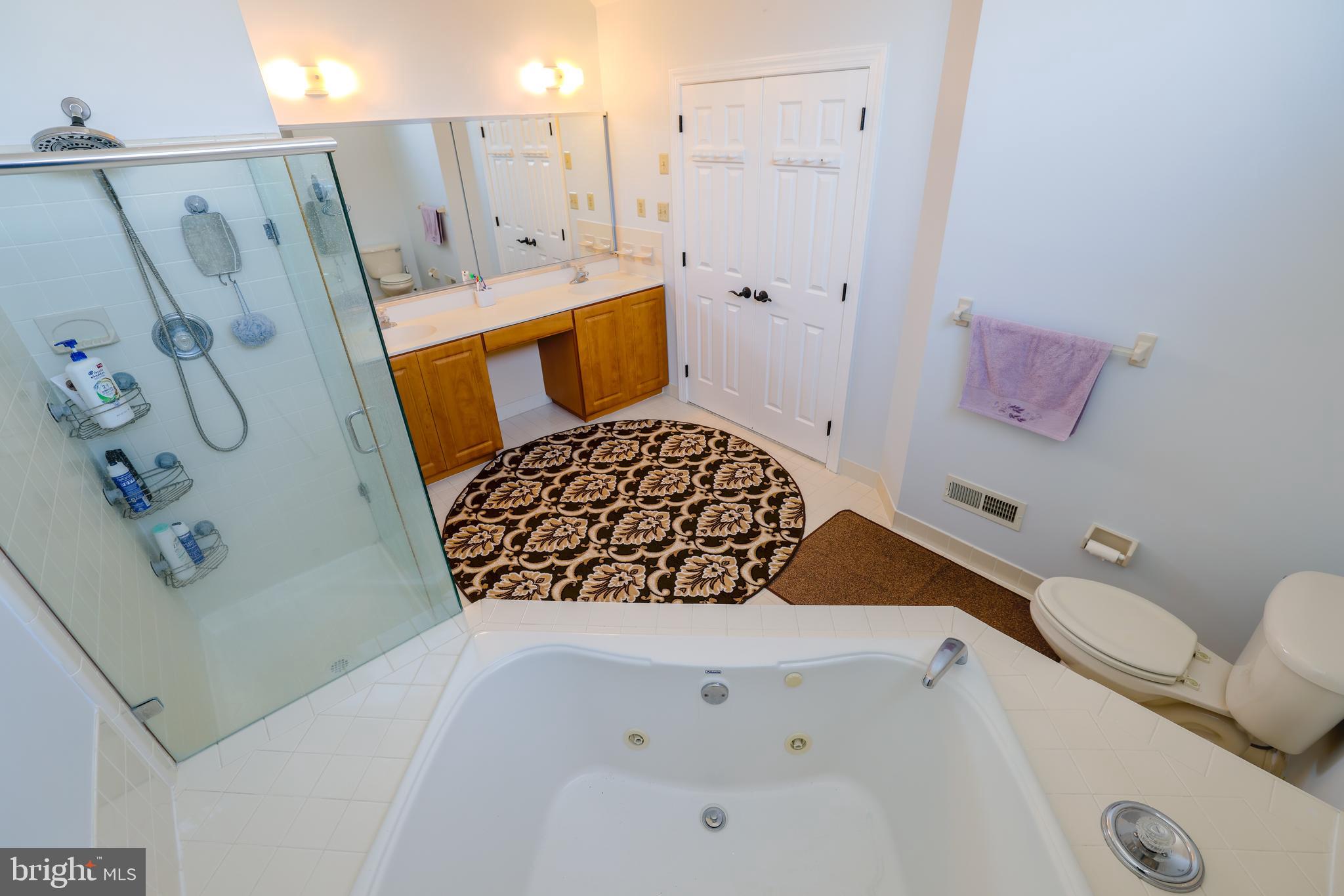 RIDINGS OF HORSHAM - Residential