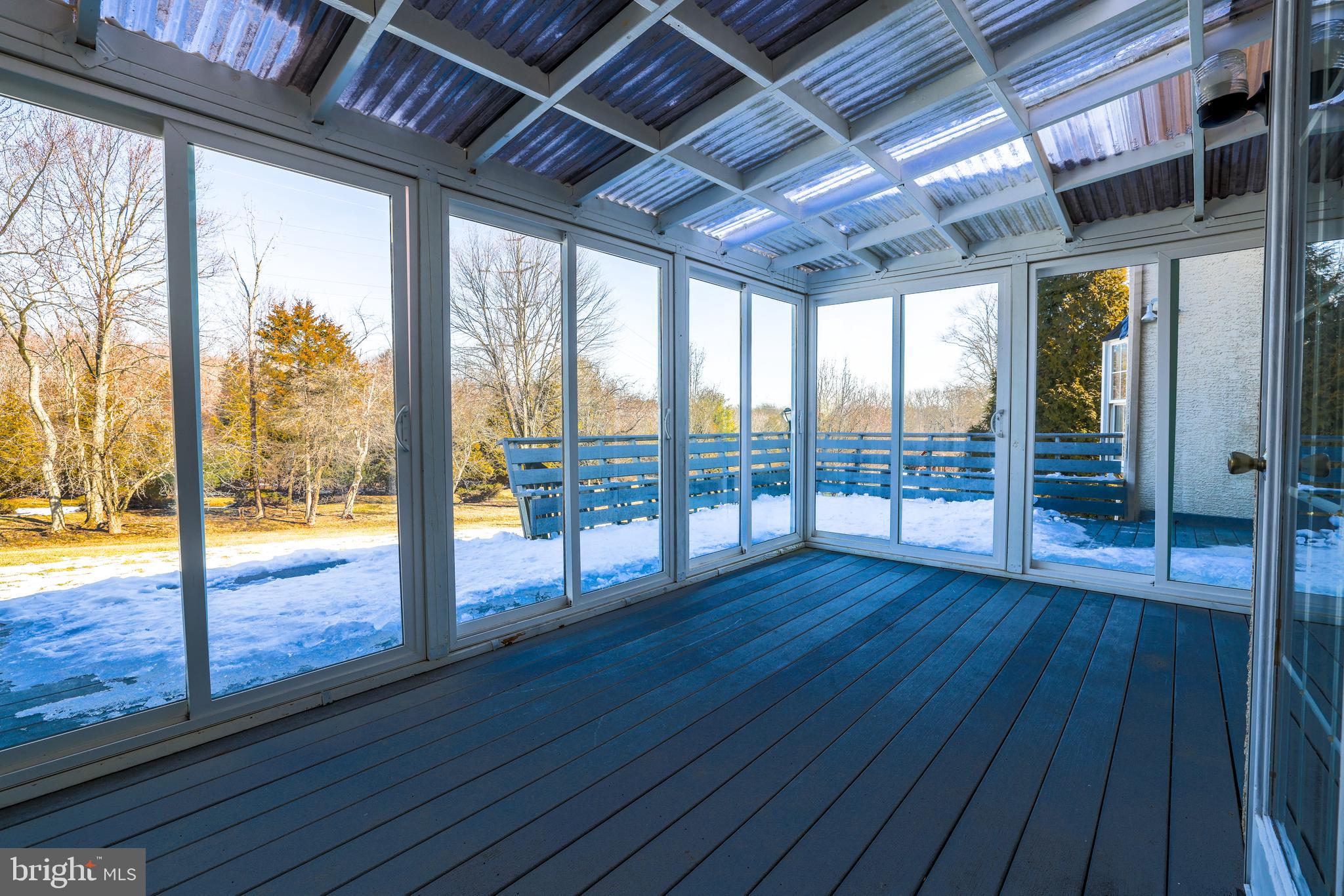 RIDINGS OF HORSHAM - Residential