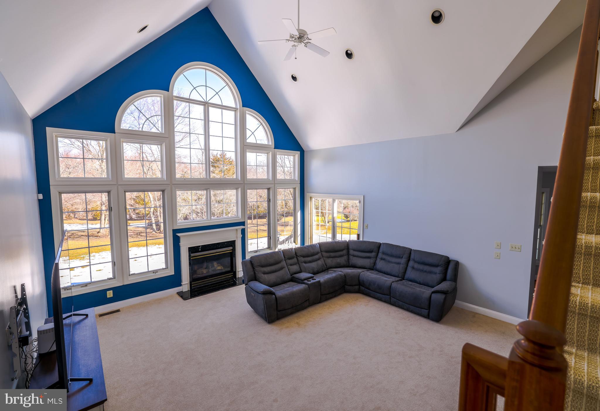 RIDINGS OF HORSHAM - Residential