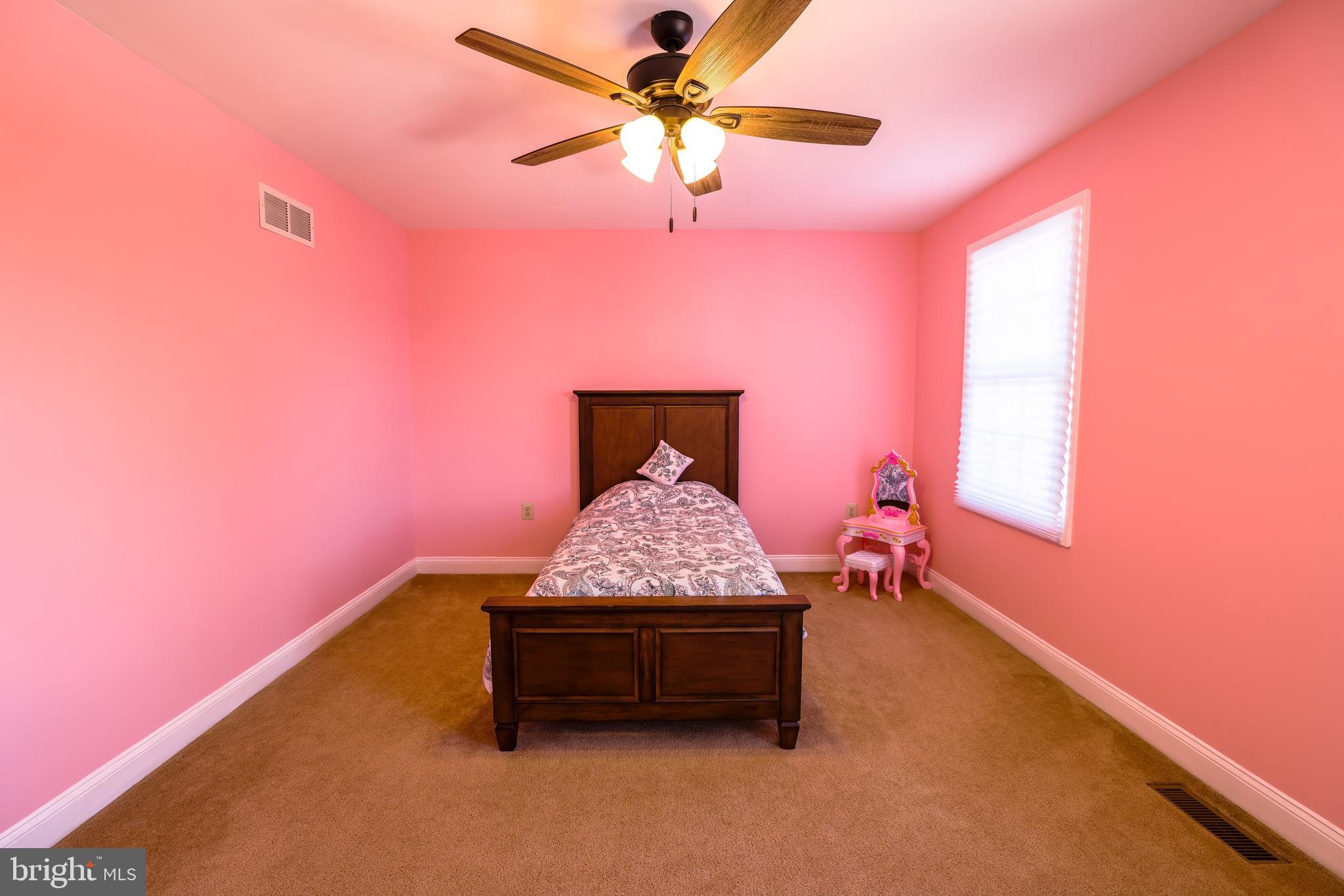 RIDINGS OF HORSHAM - Residential