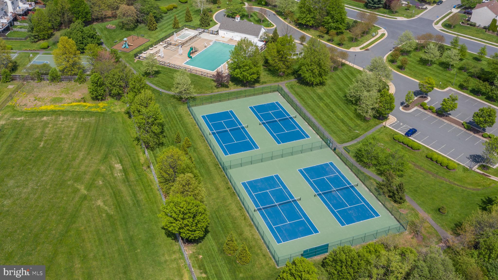 FARMWELL HUNT - Residential Lease