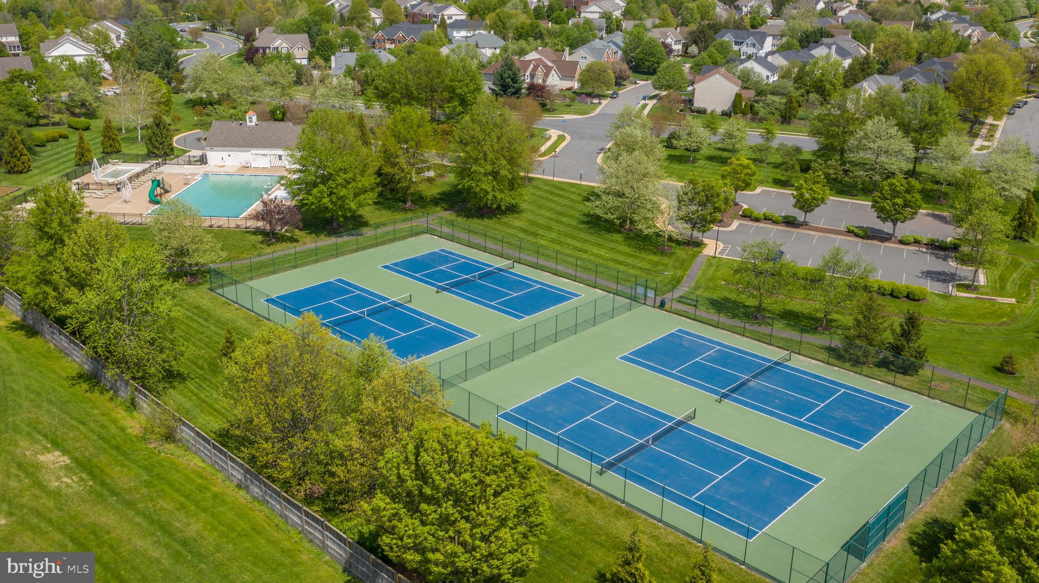 FARMWELL HUNT - Residential Lease