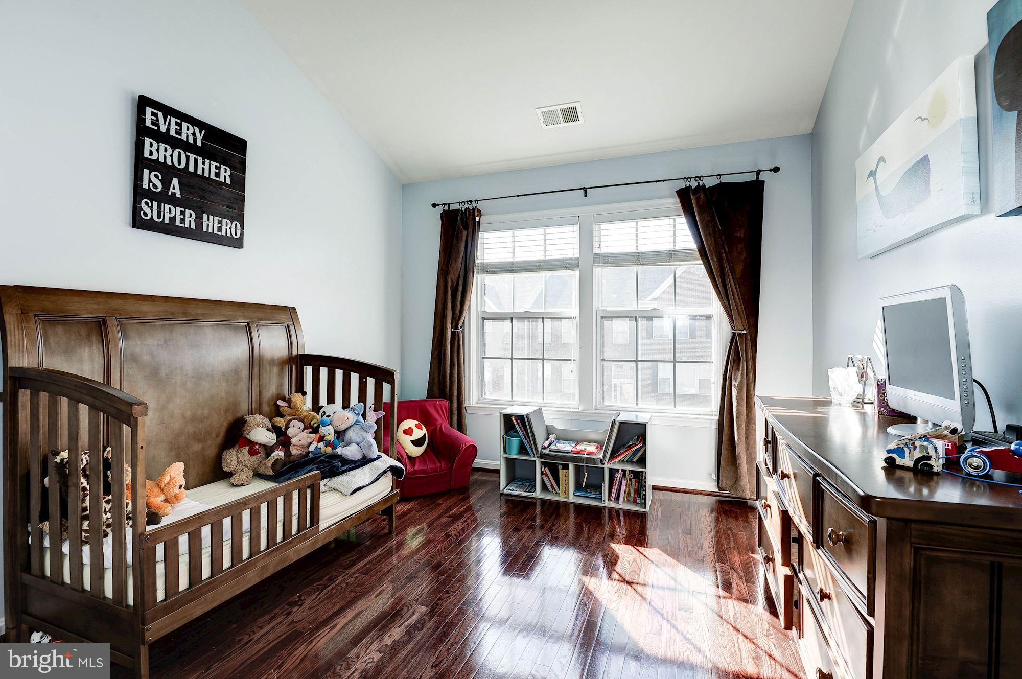 POTOMAC STATION - Residential