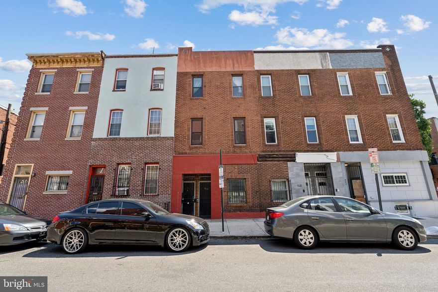 Discover this versatile duplex, ideal for owner-occupancy or as an investment property. The lower unit features 2 bedrooms and 1 bathroom, while the upper unit offers 2 bedrooms and 1.5 bathrooms. Both apartments boast spacious living and dining areas, perfect for comfortable living. Situated in a vibrant neighborhood with plenty of dining options and convenient public transportation, this property ensures an urban lifestyle at your fingertips. Its prime location and flexible layout make it an attractive option for a variety of real estate needs.