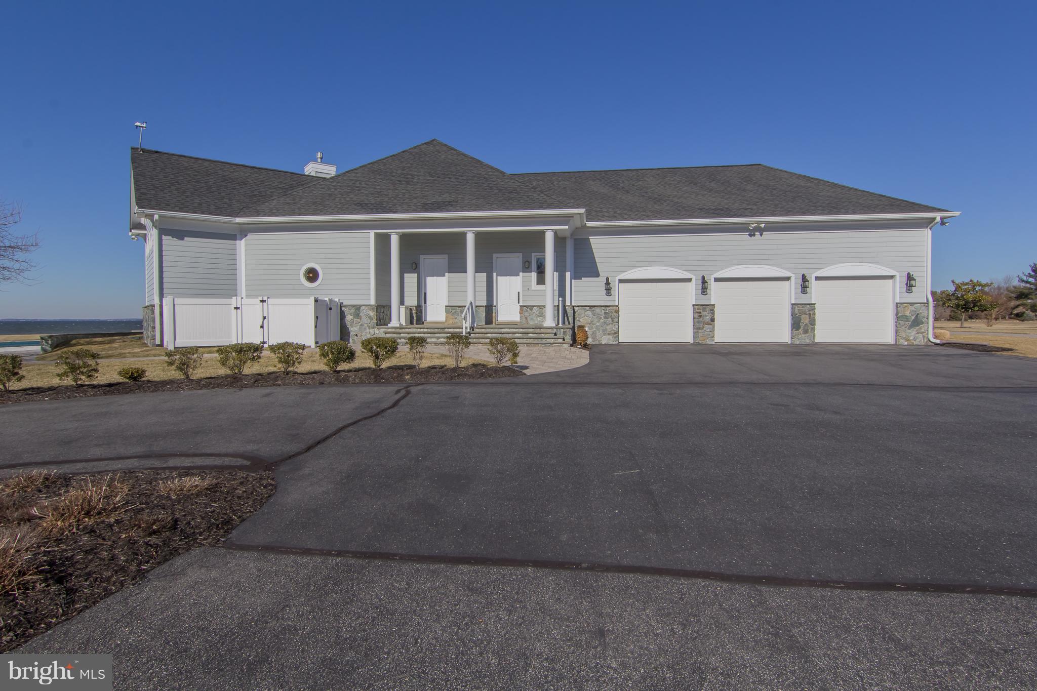 BENNETT POINT - Residential